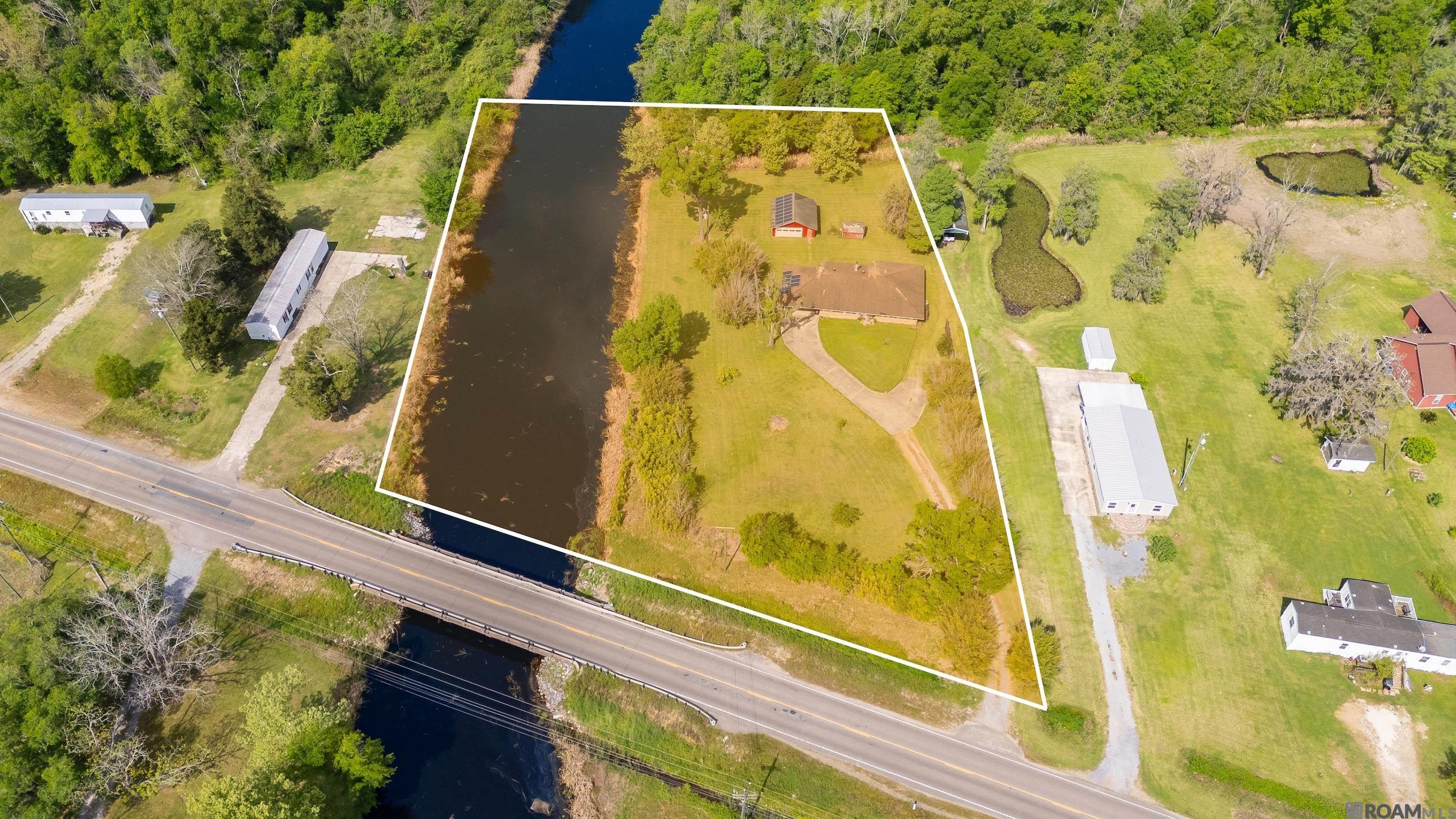 11163 Hwy 22, St Amant, LA, 70774