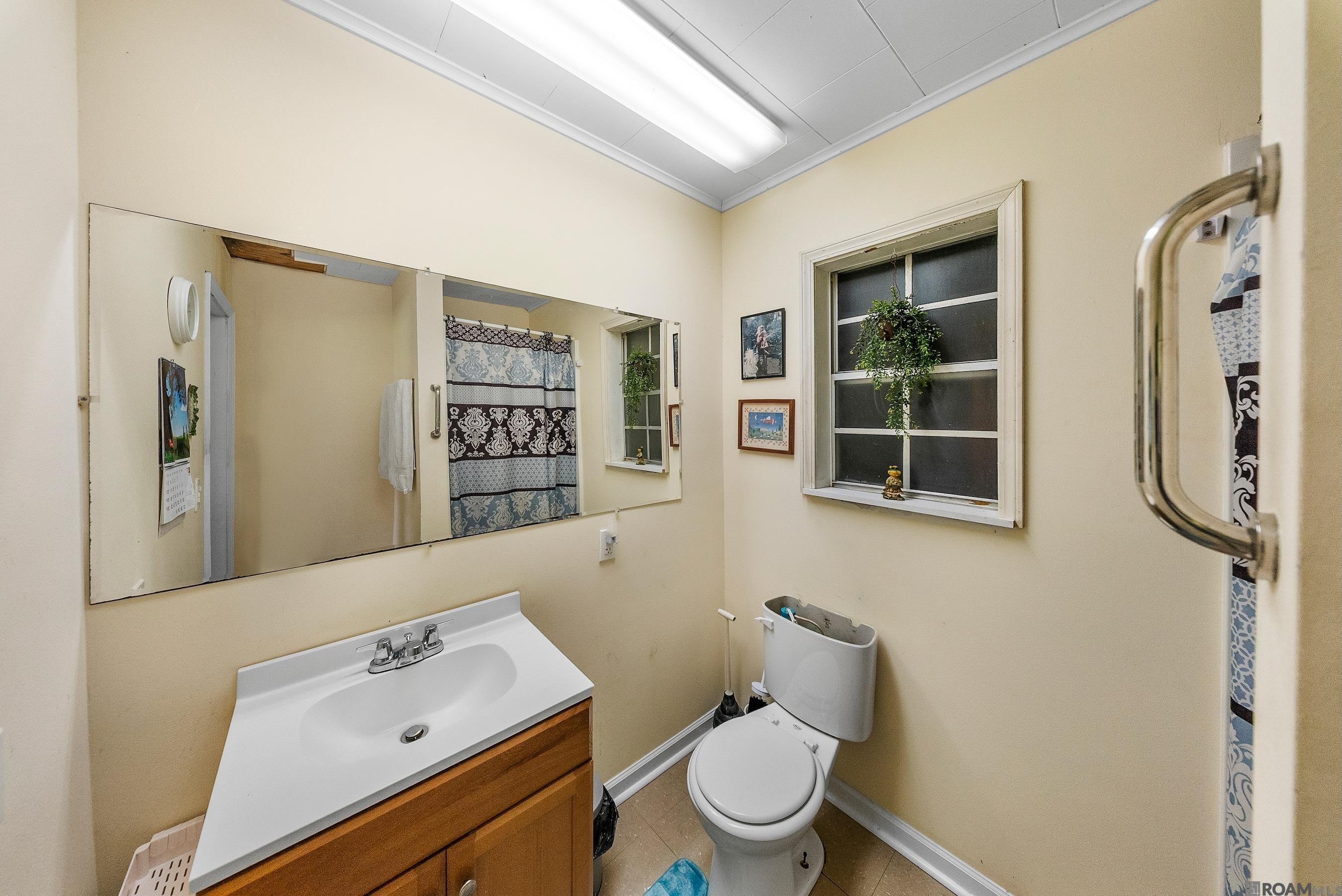 11163 Hwy 22, St Amant, LA, 70774