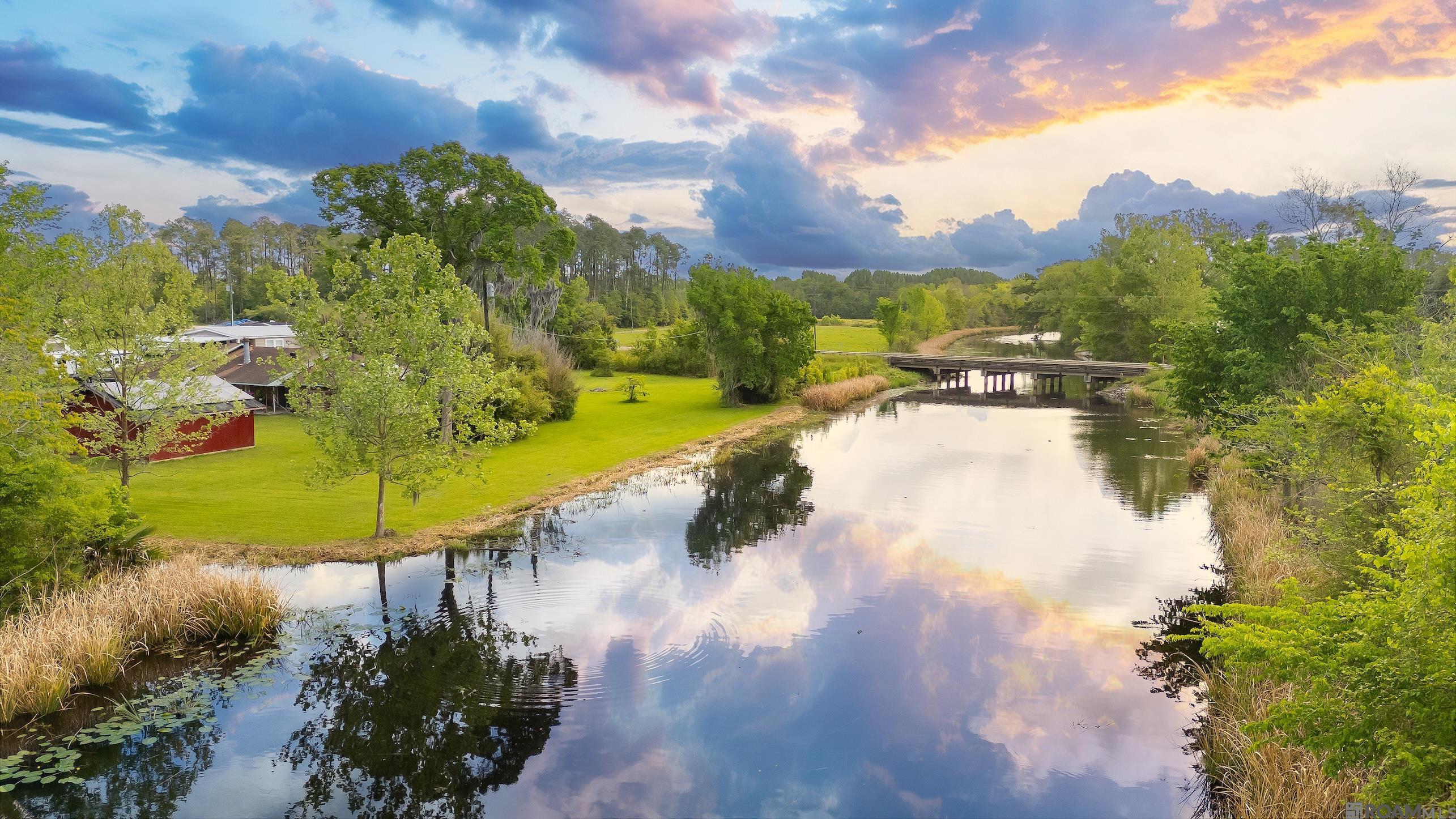 11163 Hwy 22, St Amant, LA, 70774