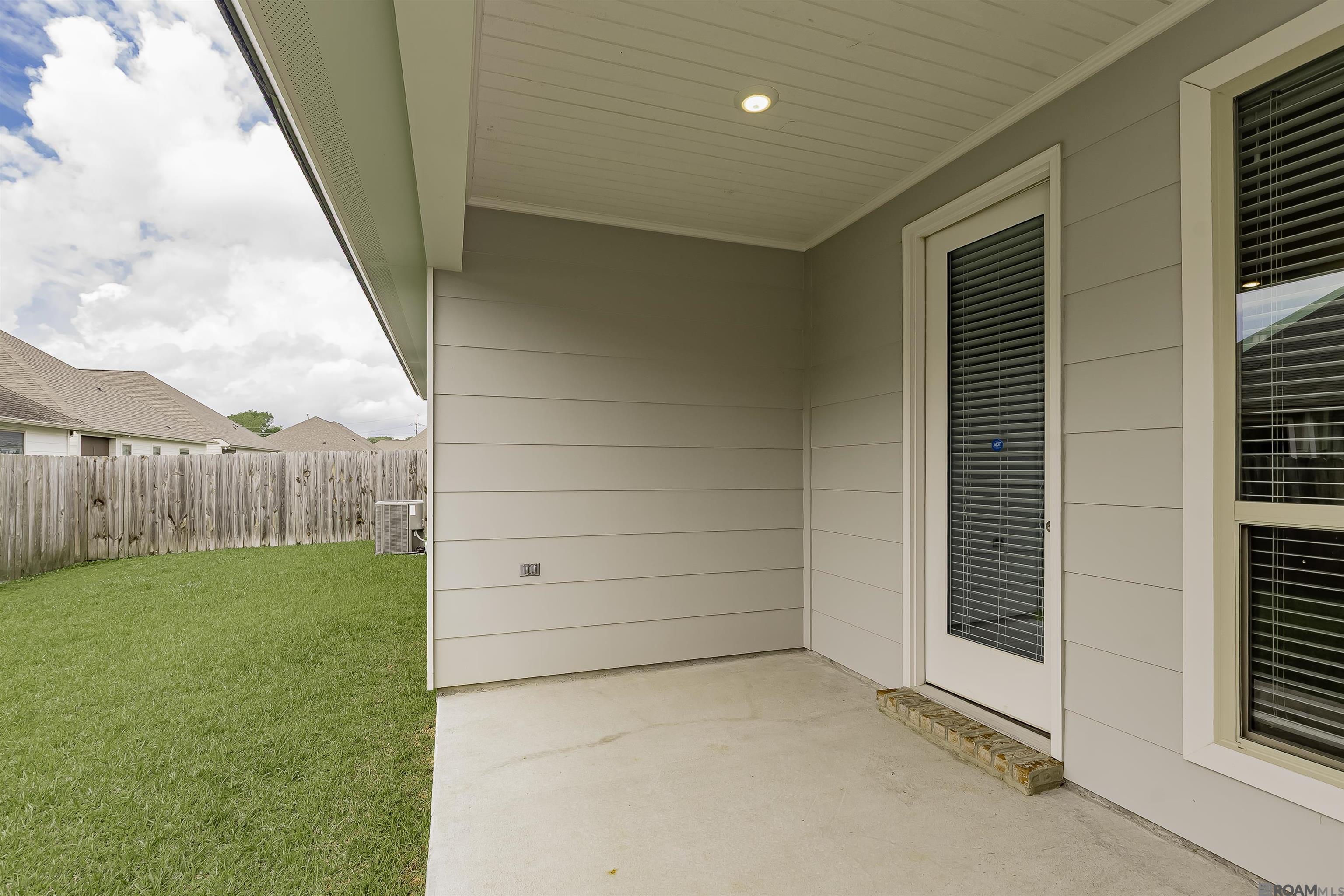 15610 Fields Creek Ave, Baton Rouge, LA, 70816