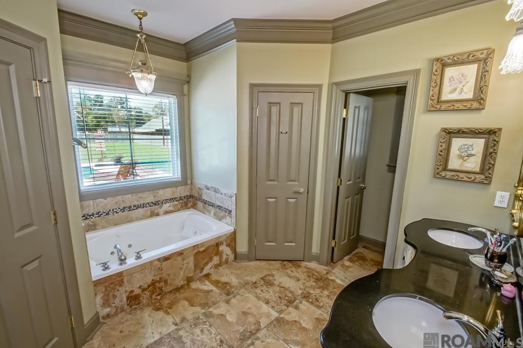 8230 Elliot Rd, Baton Rouge, LA, 70817
