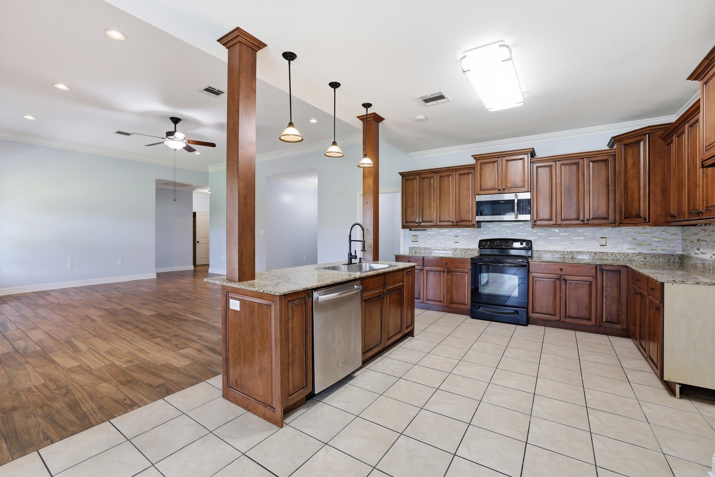 504 Sugar Plum Street, Houma, LA, 70364