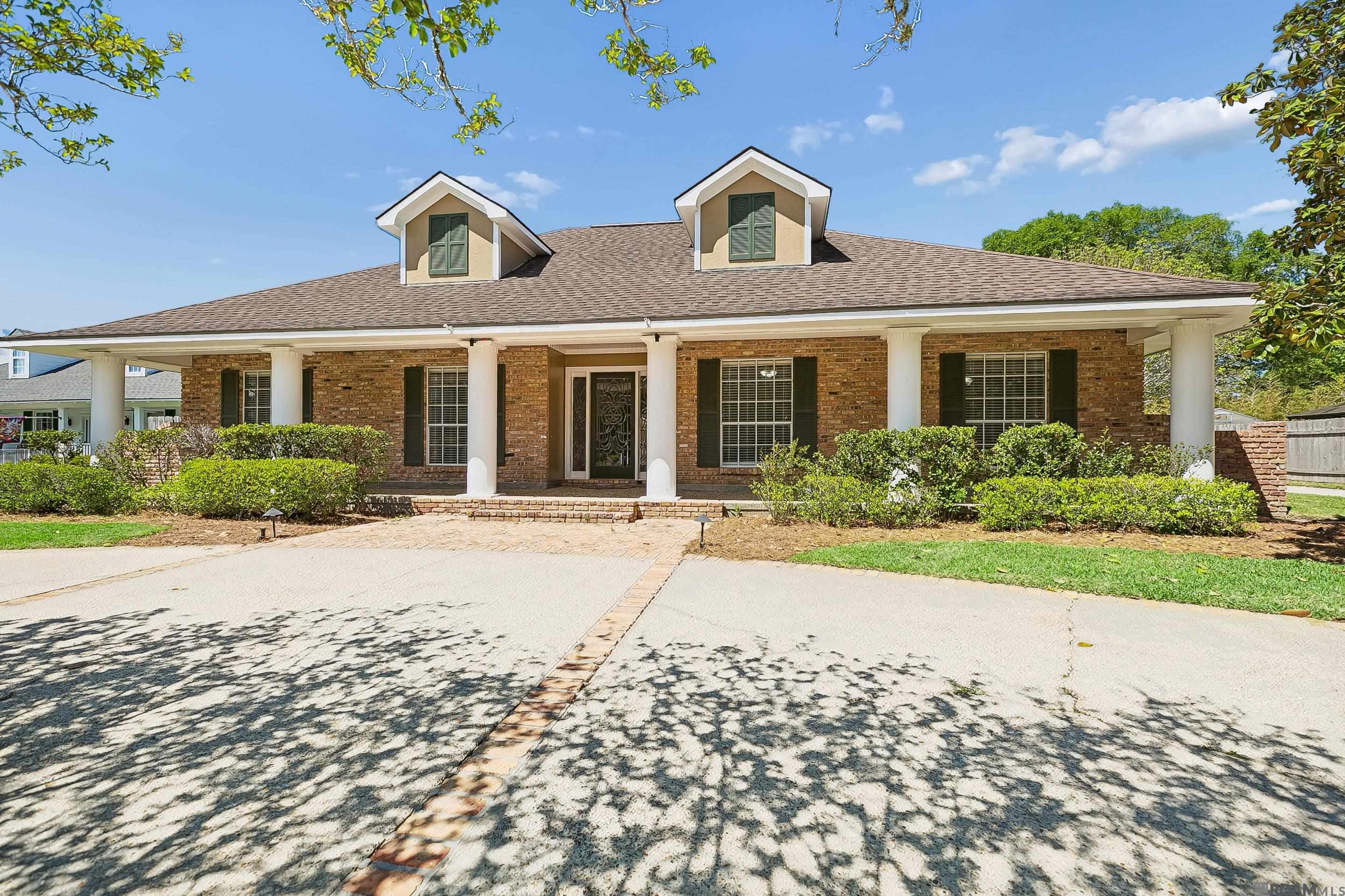 12103 Lake Sherwood Ave N, Baton Rouge, LA, 70816