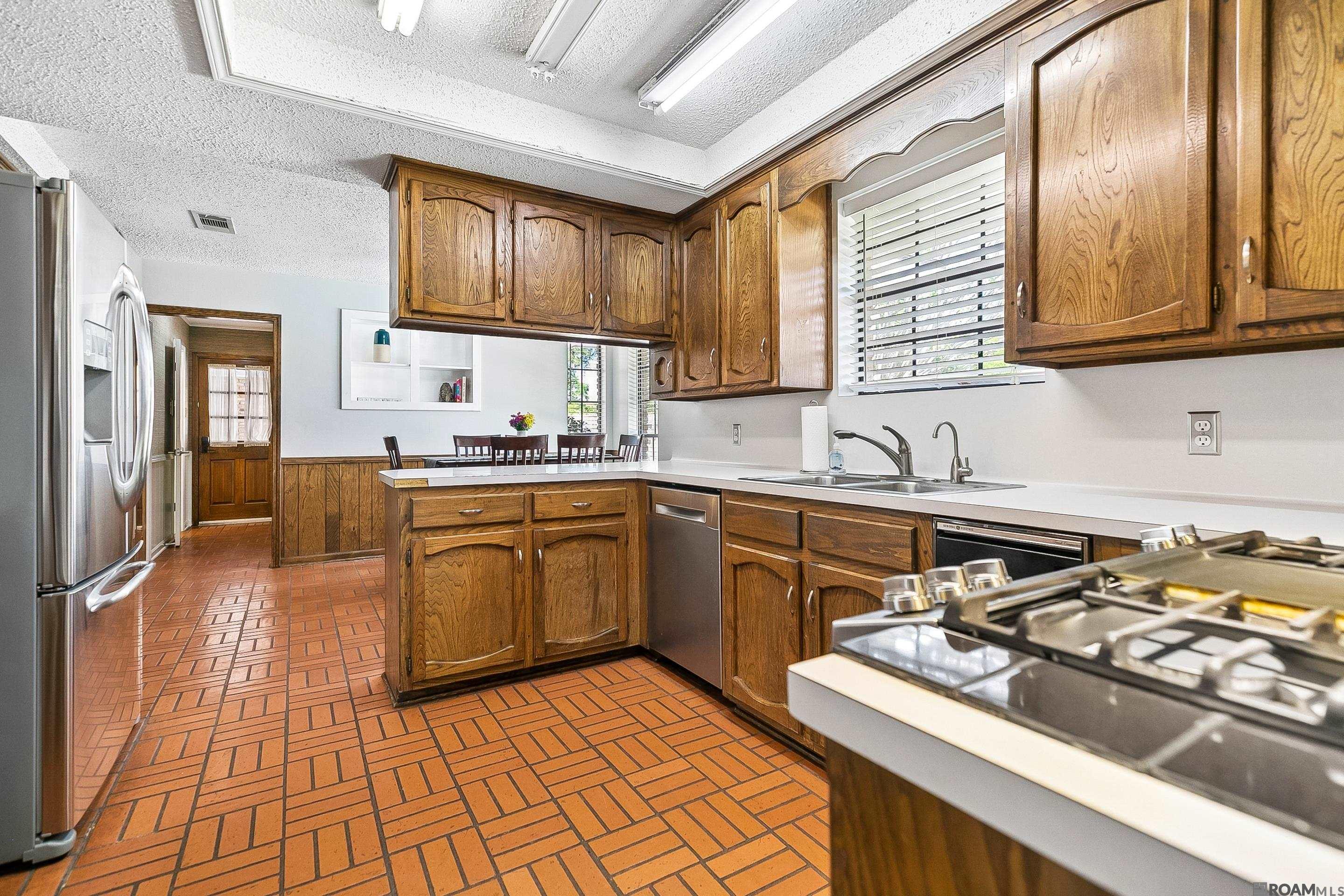 12103 Lake Sherwood Ave N, Baton Rouge, LA, 70816