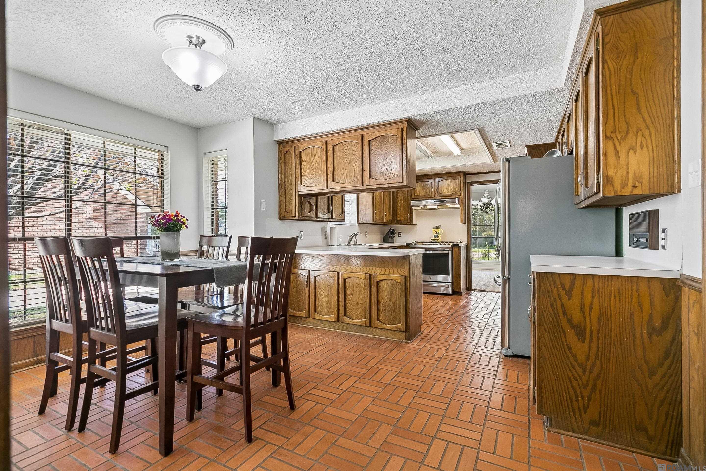 12103 Lake Sherwood Ave N, Baton Rouge, LA, 70816