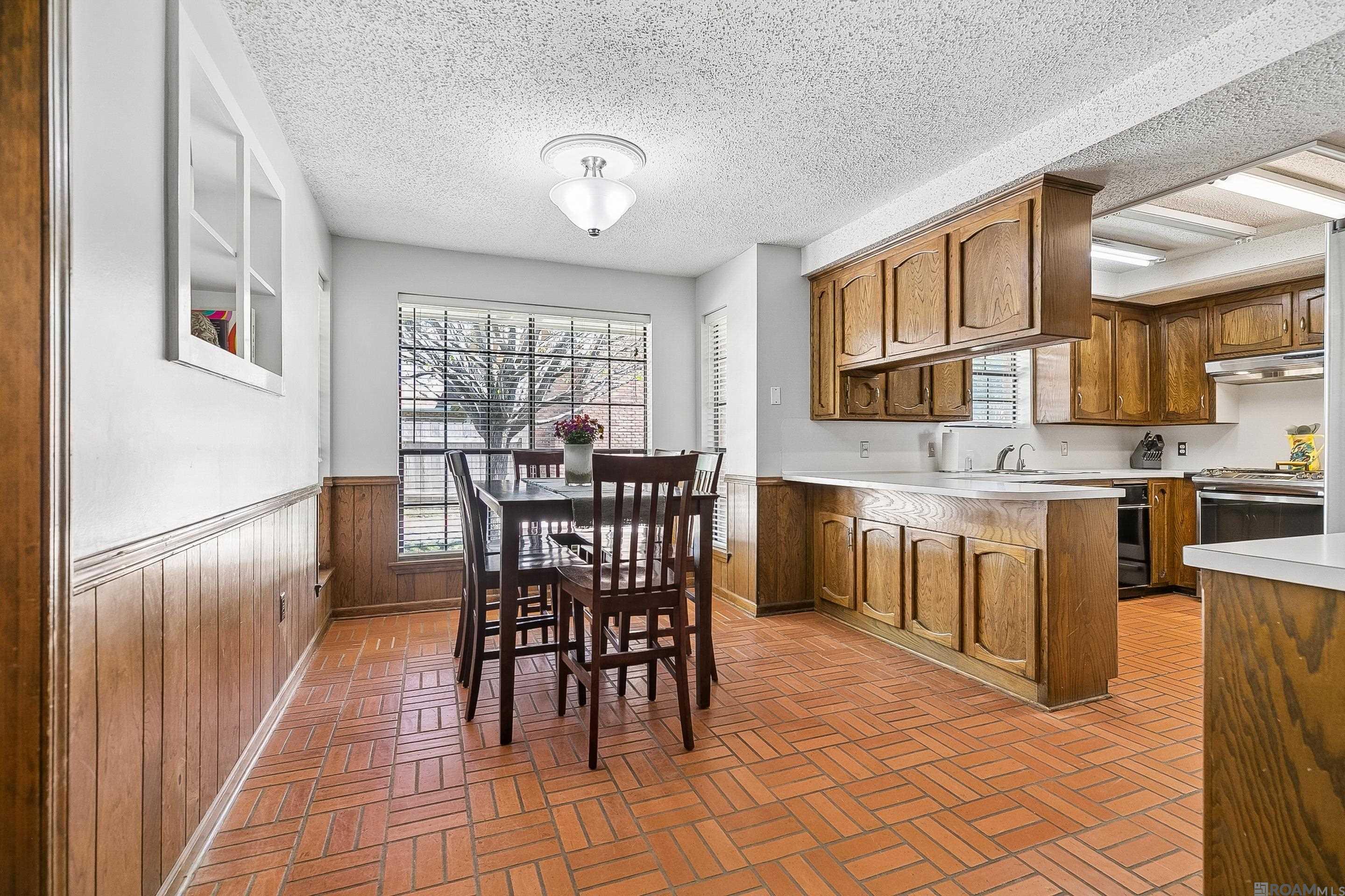 12103 Lake Sherwood Ave N, Baton Rouge, LA, 70816