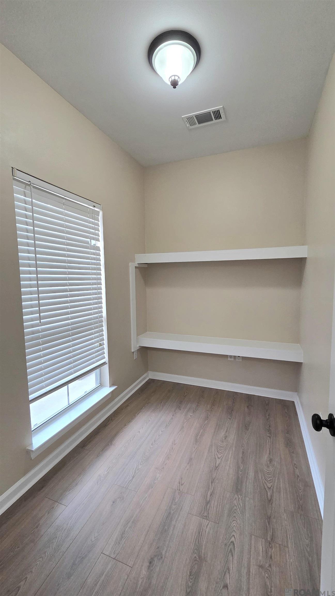 2934 Nicholson Lake Dr, Baton Rouge, LA, 70810