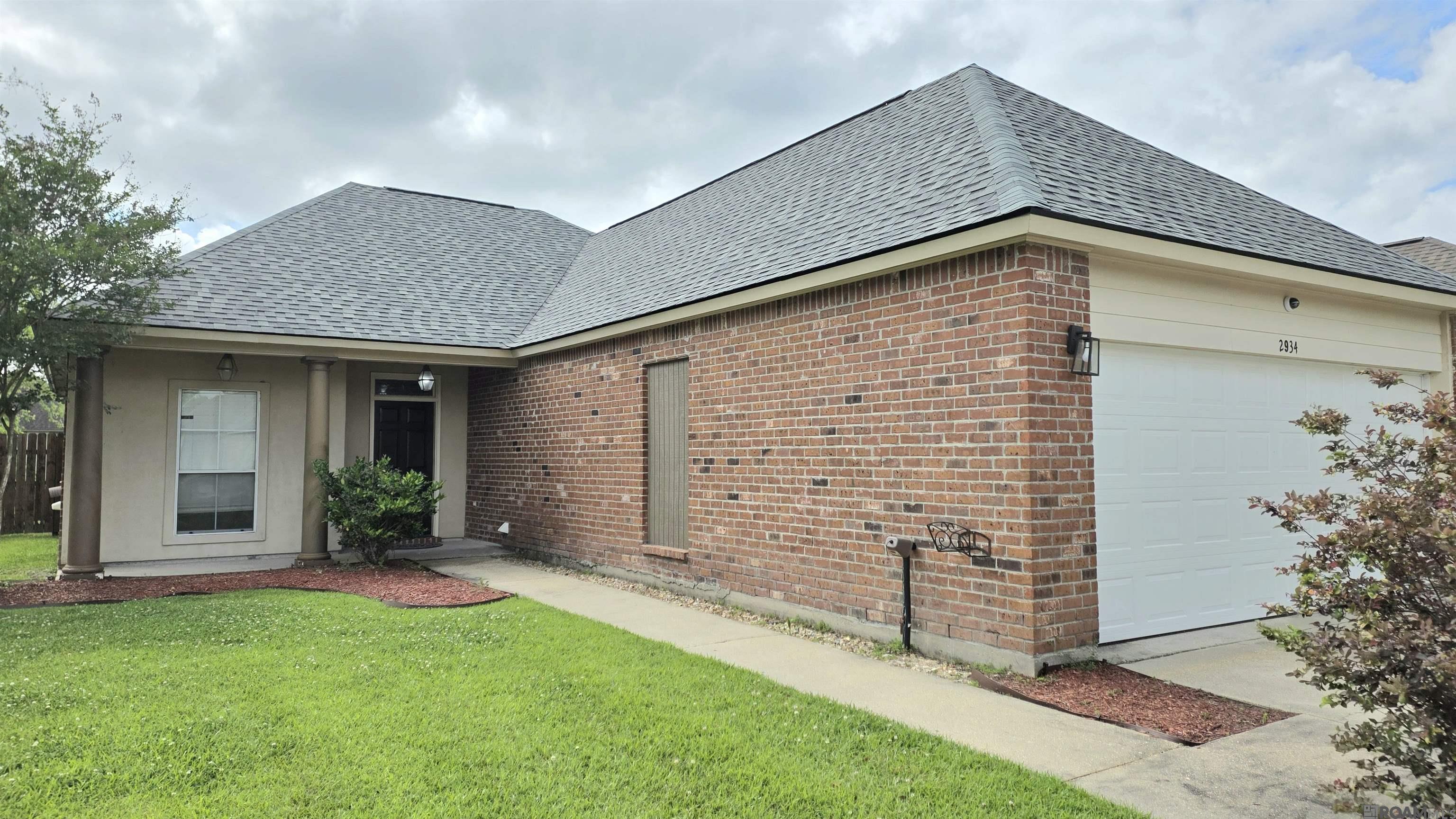 2934 Nicholson Lake Dr, Baton Rouge, LA, 70810