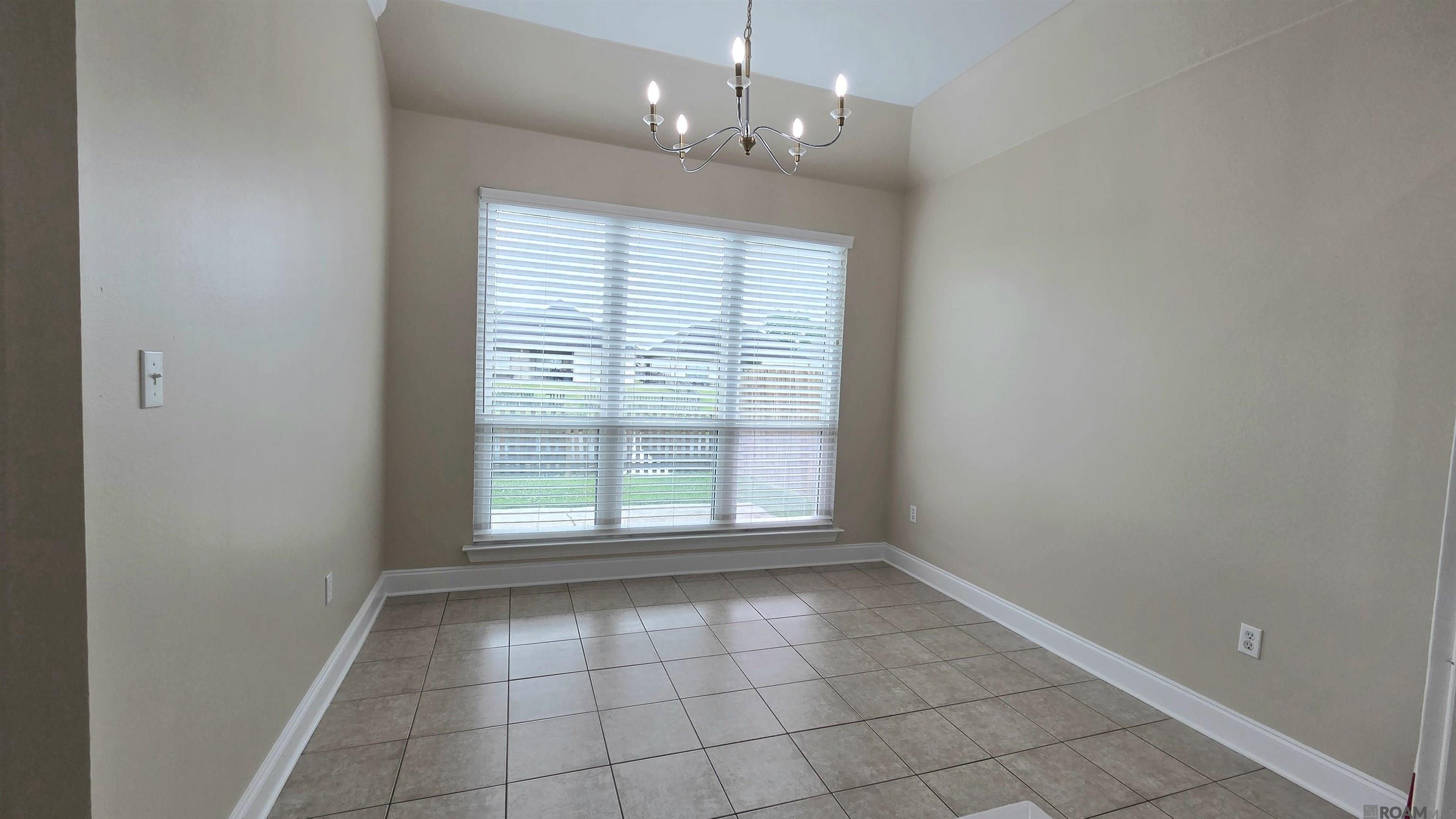 2934 Nicholson Lake Dr, Baton Rouge, LA, 70810