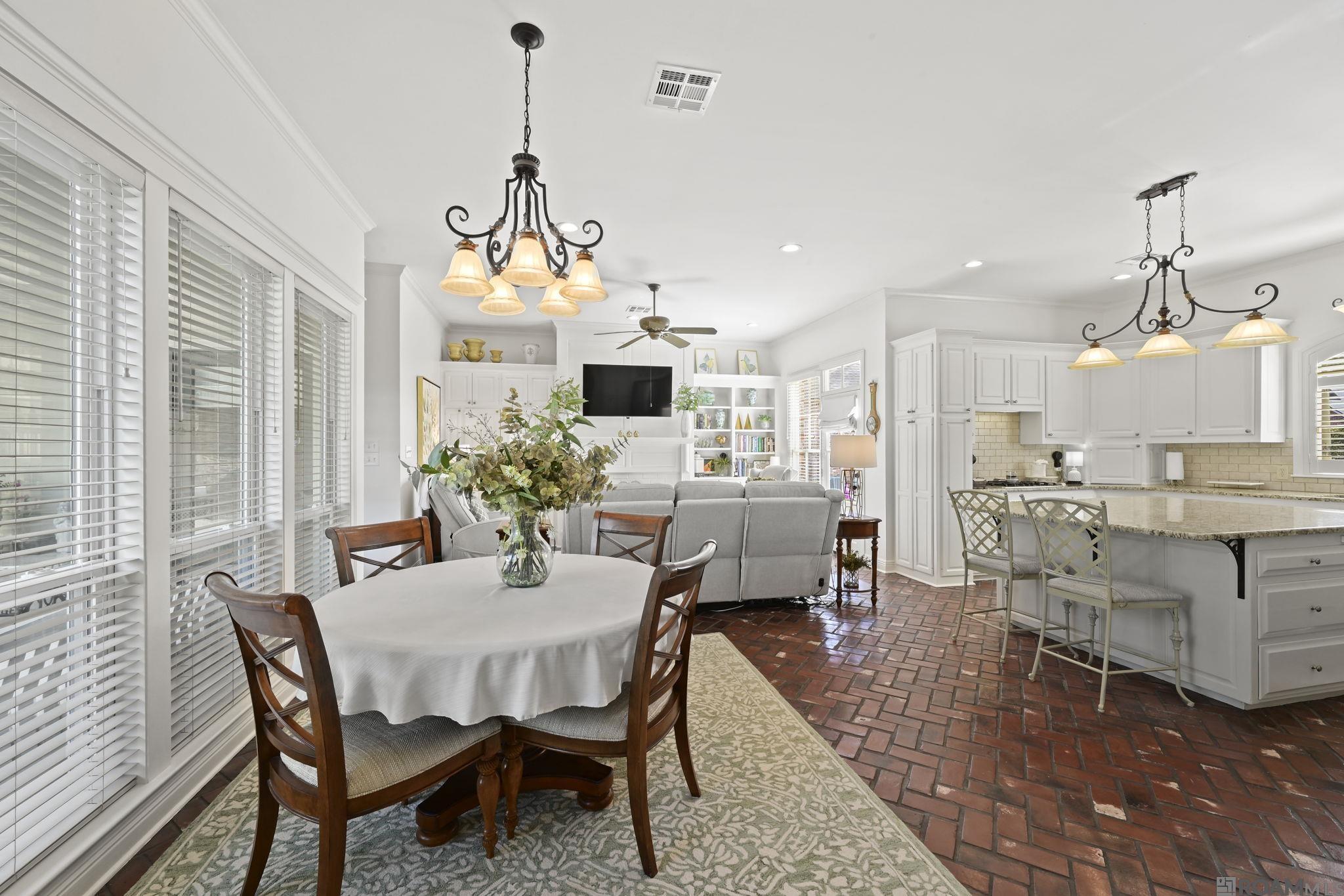 17952 Heritage Estates Dr, Baton Rouge, LA, 70810