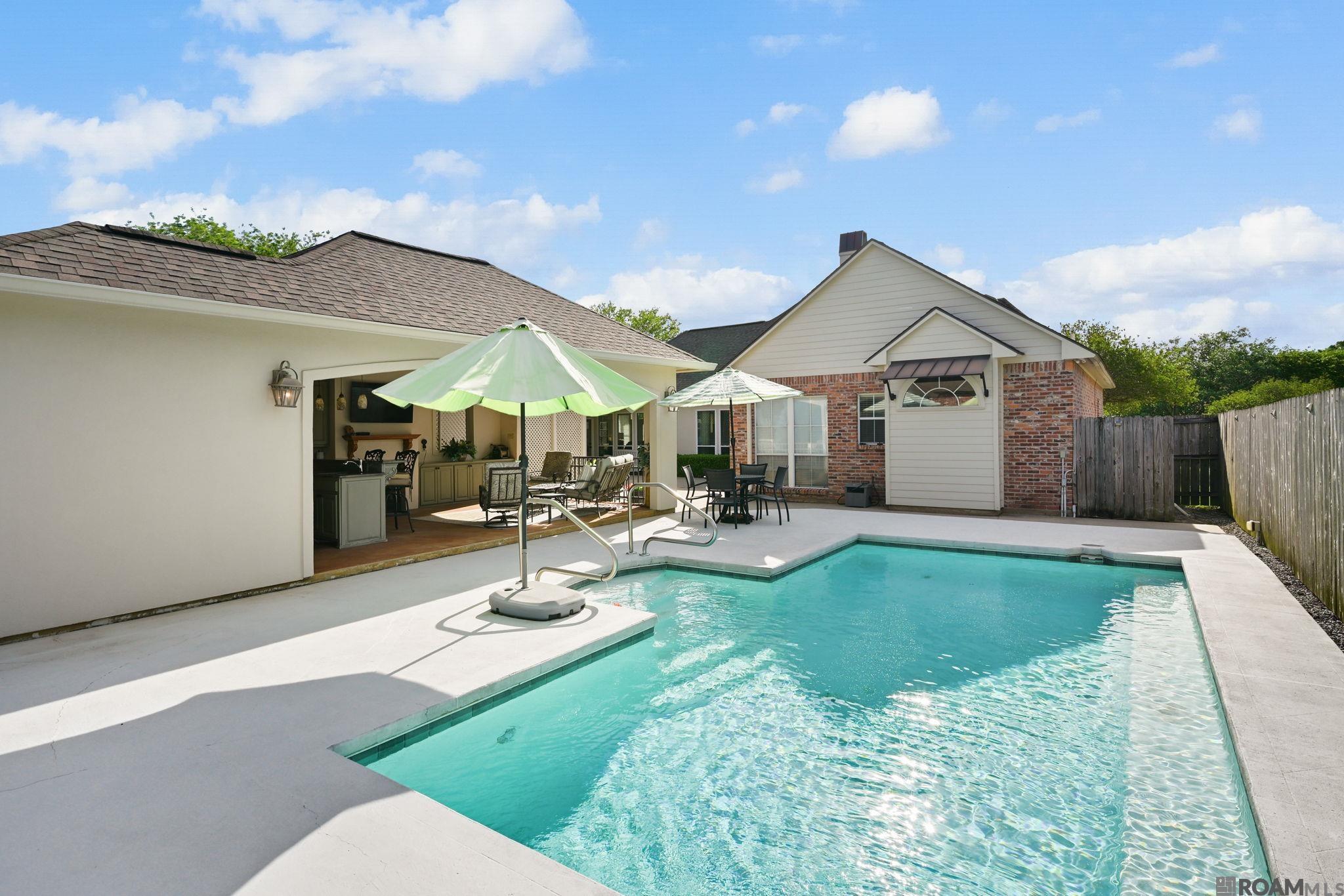 17952 Heritage Estates Dr, Baton Rouge, LA, 70810