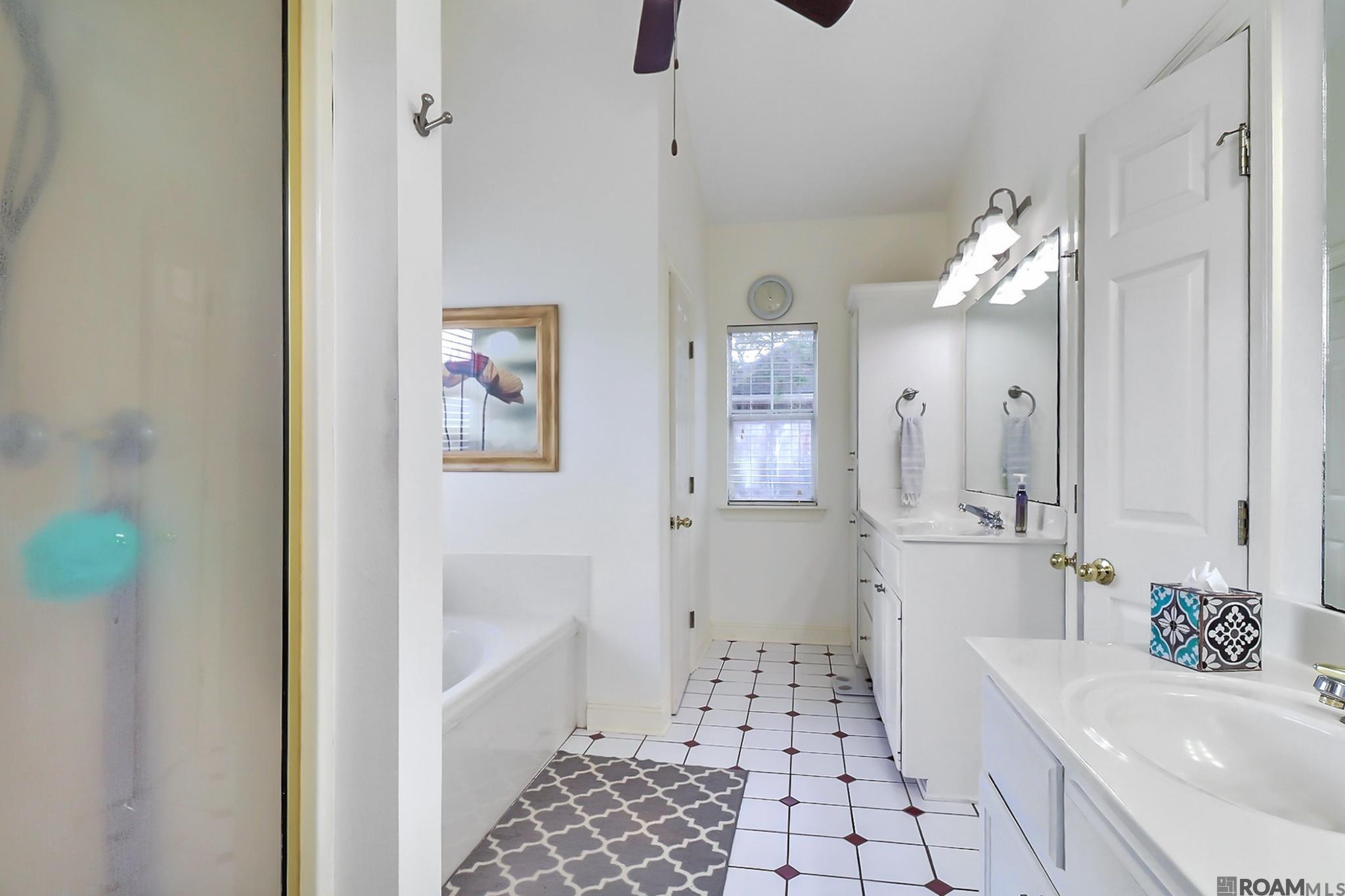 3735 S Harris Dr, Baton Rouge, LA, 70816