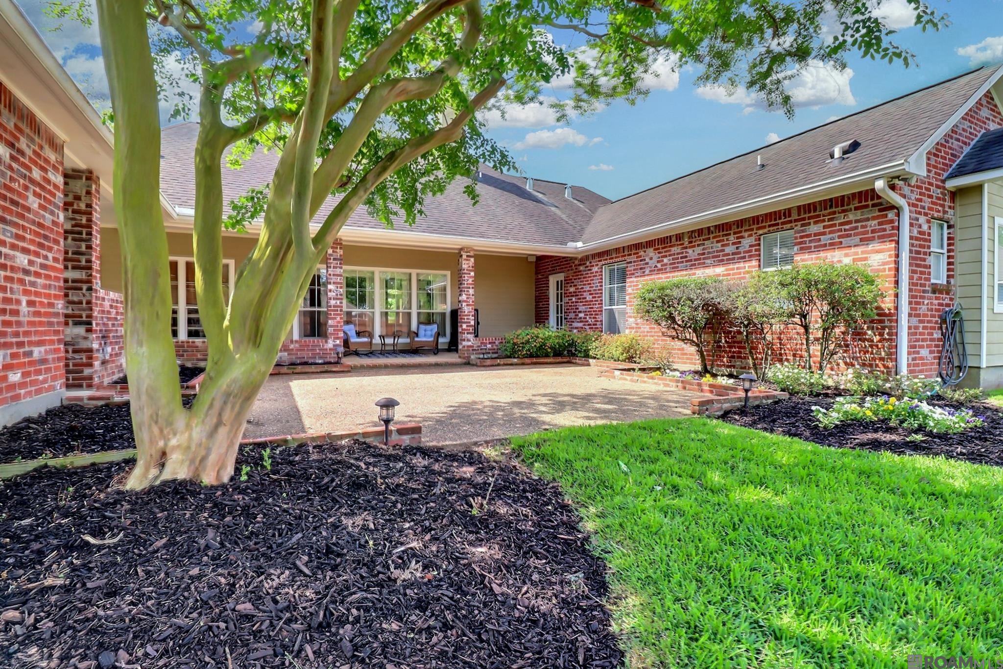 3735 S Harris Dr, Baton Rouge, LA, 70816