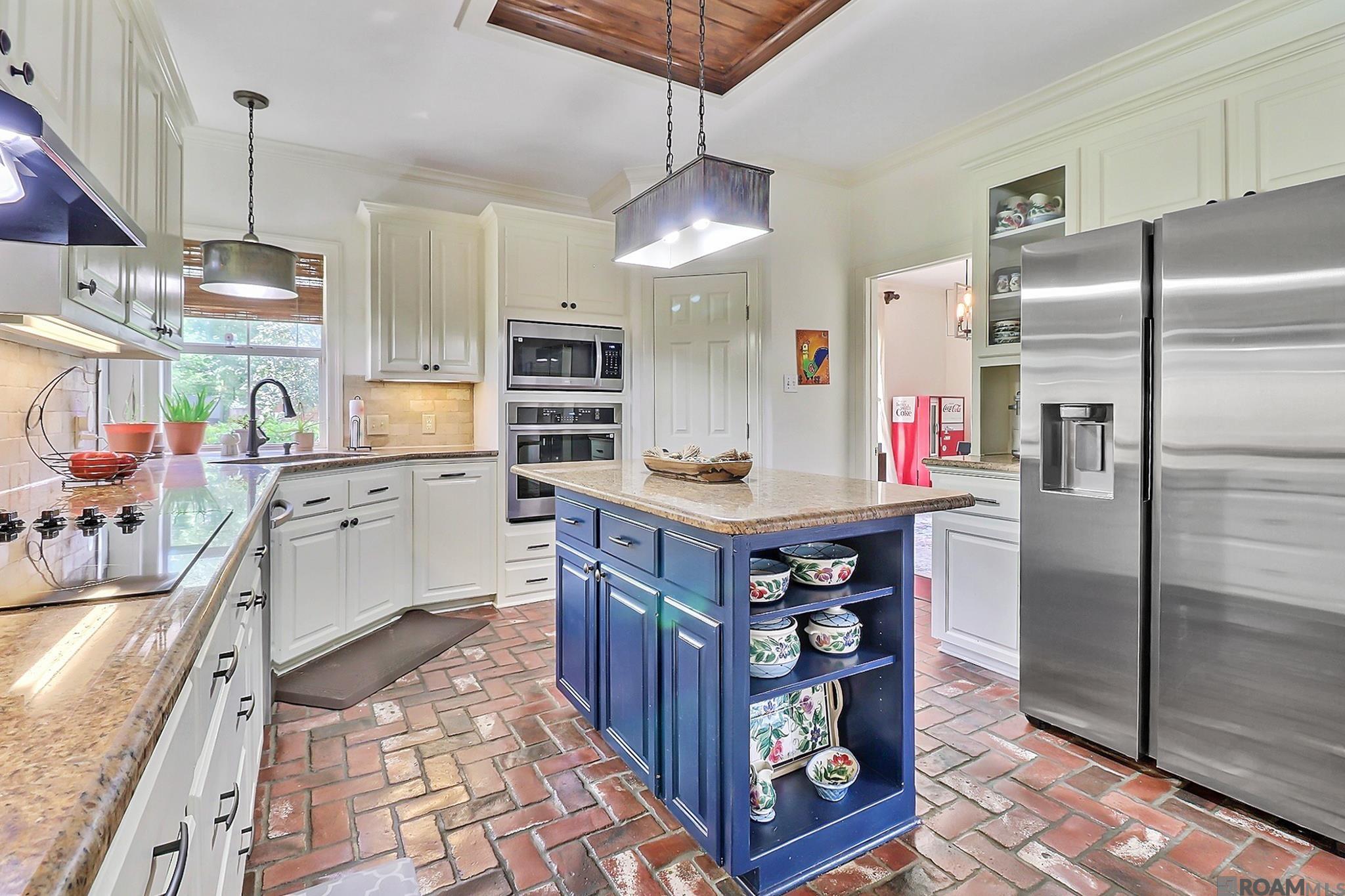 3735 S Harris Dr, Baton Rouge, LA, 70816