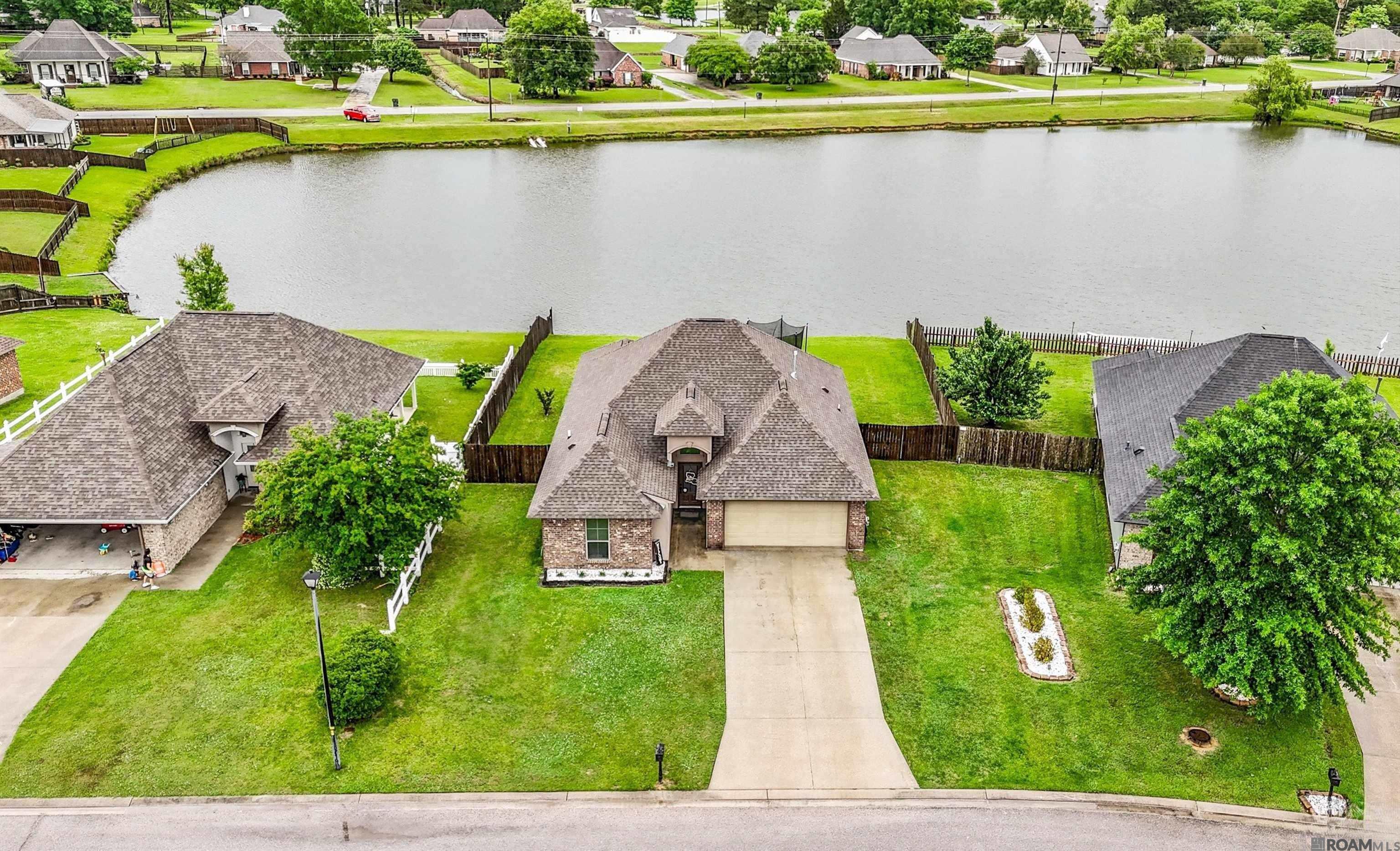 7645 Elmwood Dr, Denham Springs, LA, 70706