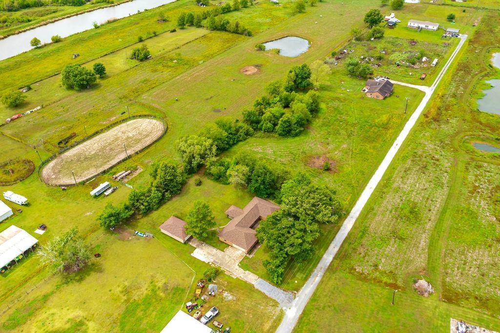 376 Highway 652, Raceland, LA, 70394