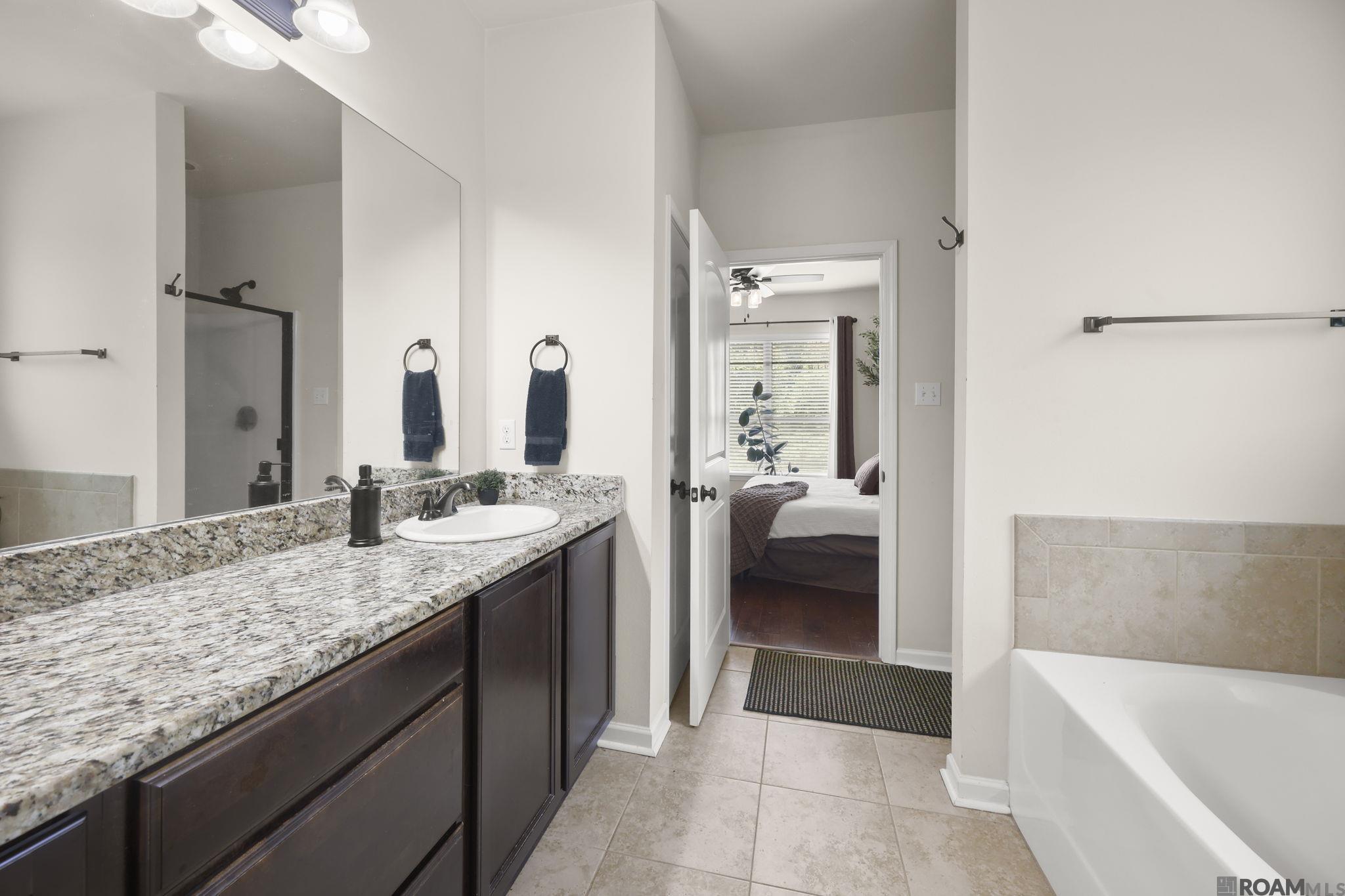 16527 Walk Around Ave, Prairieville, LA, 70769