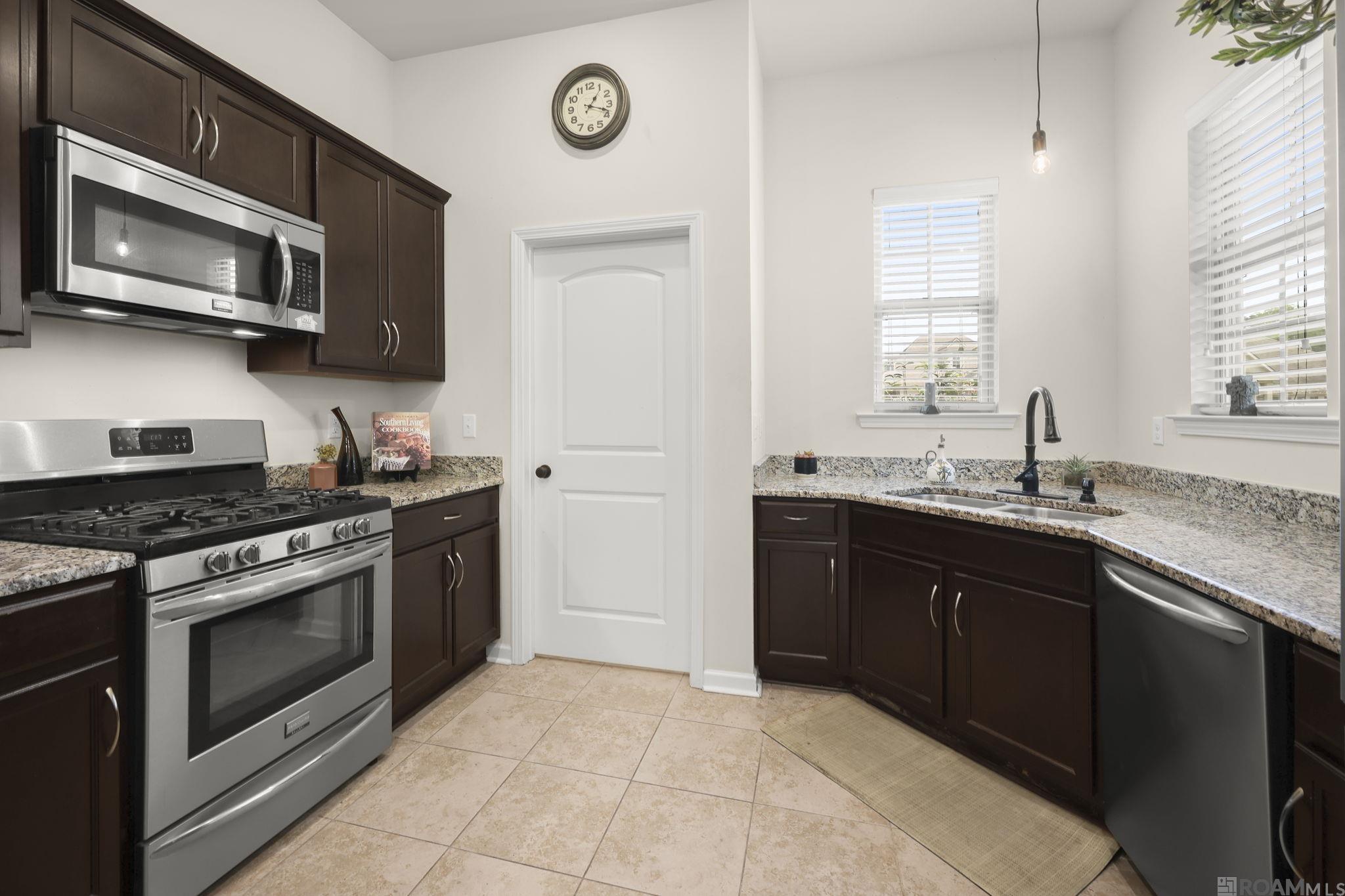 16527 Walk Around Ave, Prairieville, LA, 70769