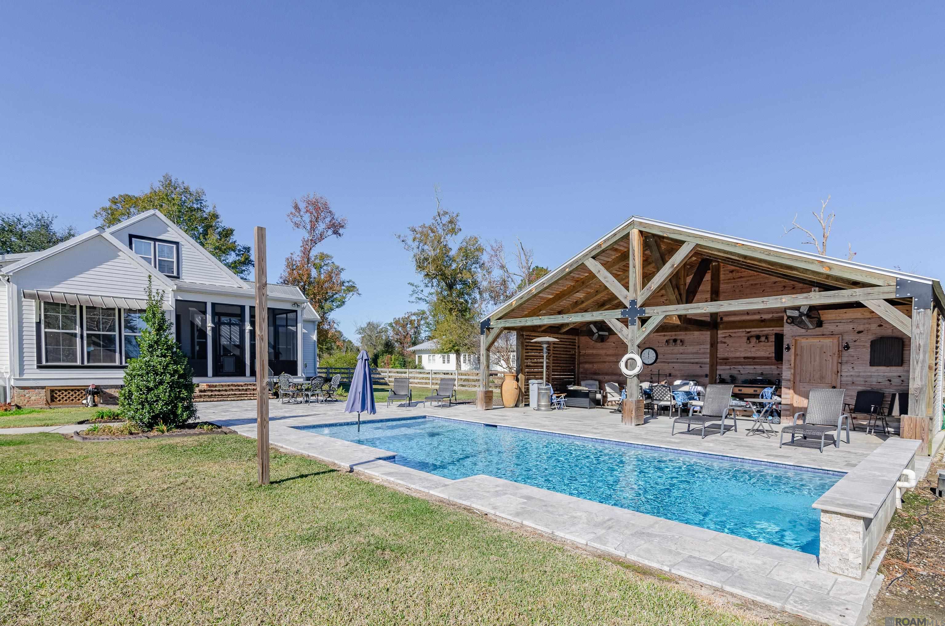 20452 Camille Dr, Springfield, LA, 70462