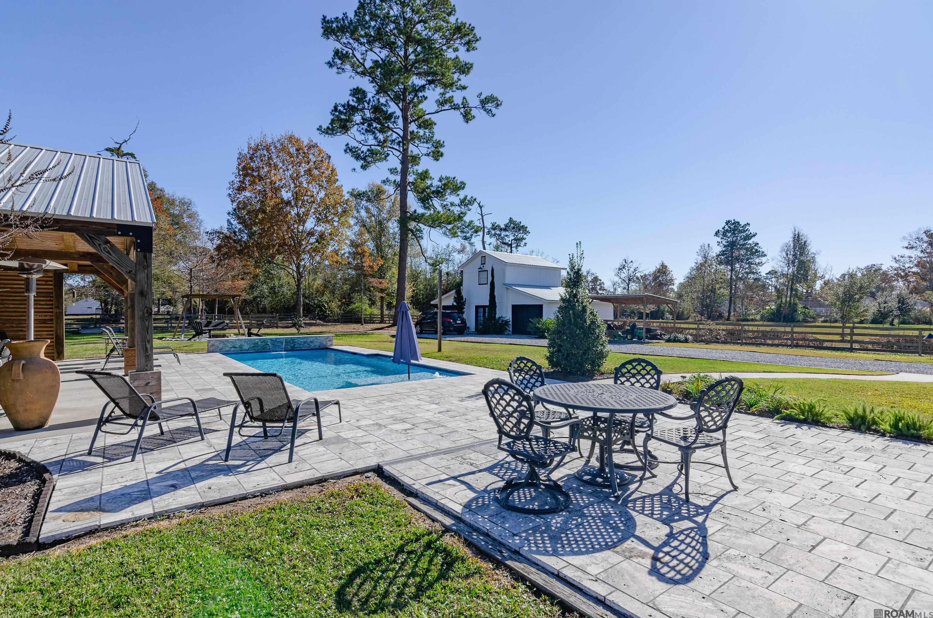 20452 Camille Dr, Springfield, LA, 70462