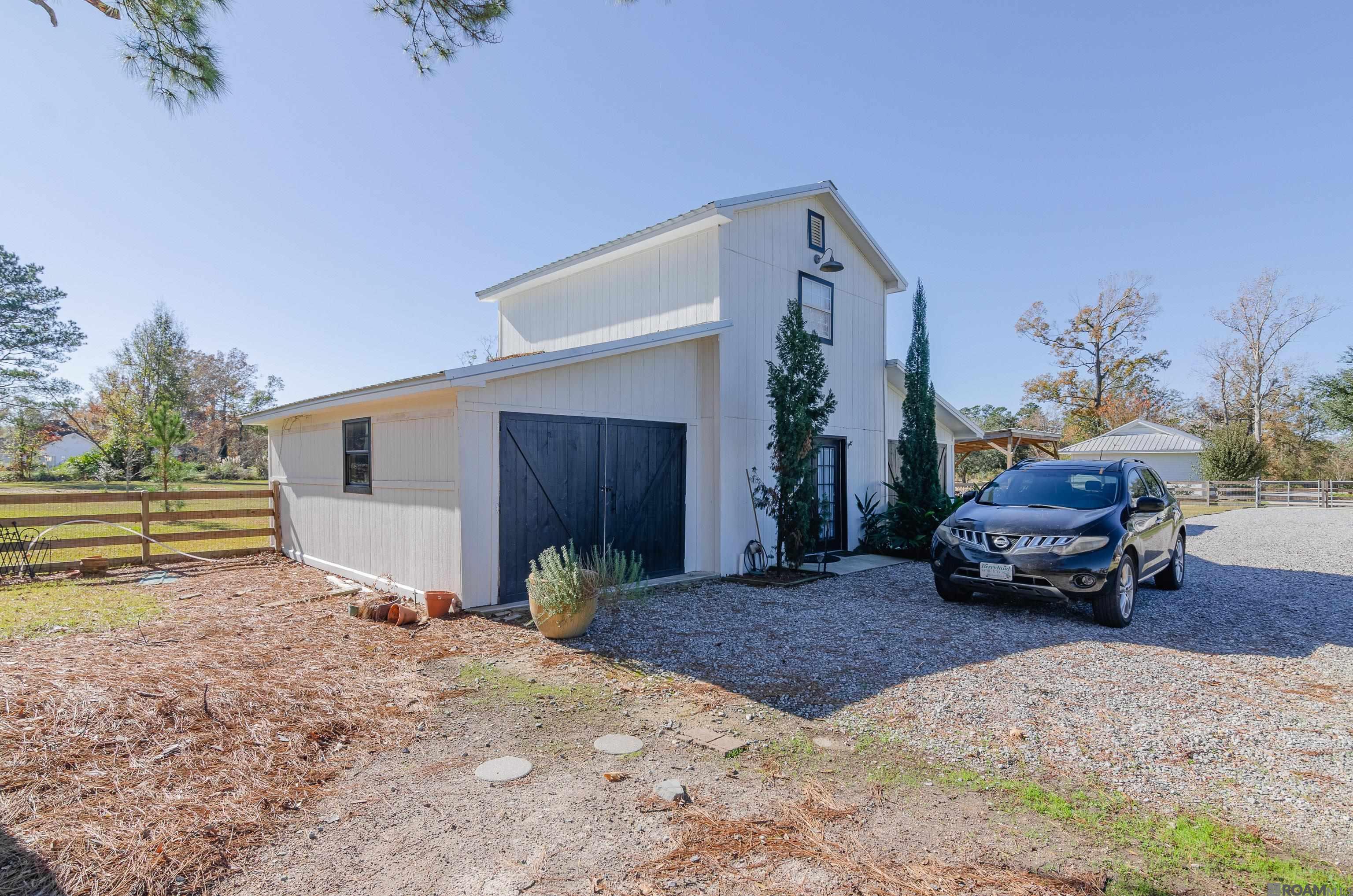 20452 Camille Dr, Springfield, LA, 70462