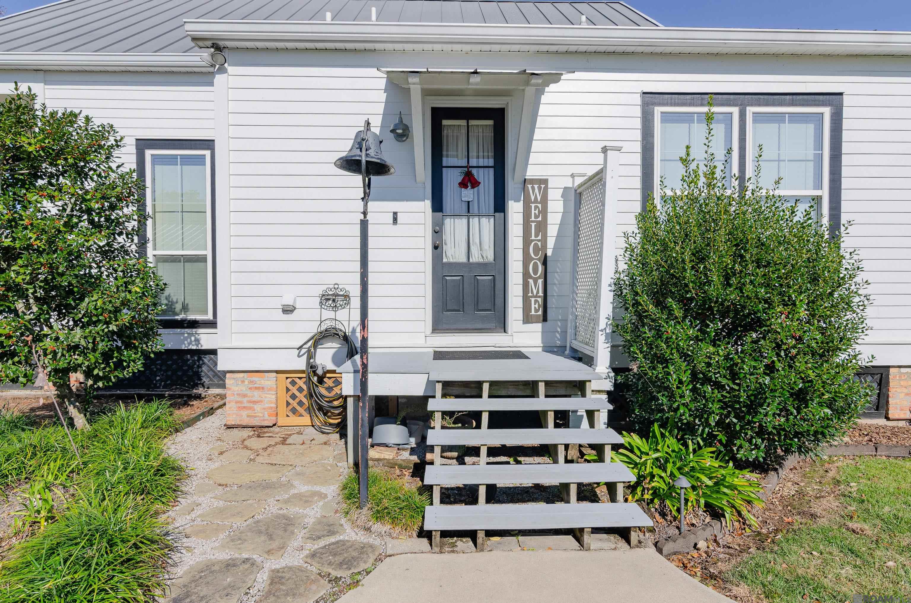 20452 Camille Dr, Springfield, LA, 70462