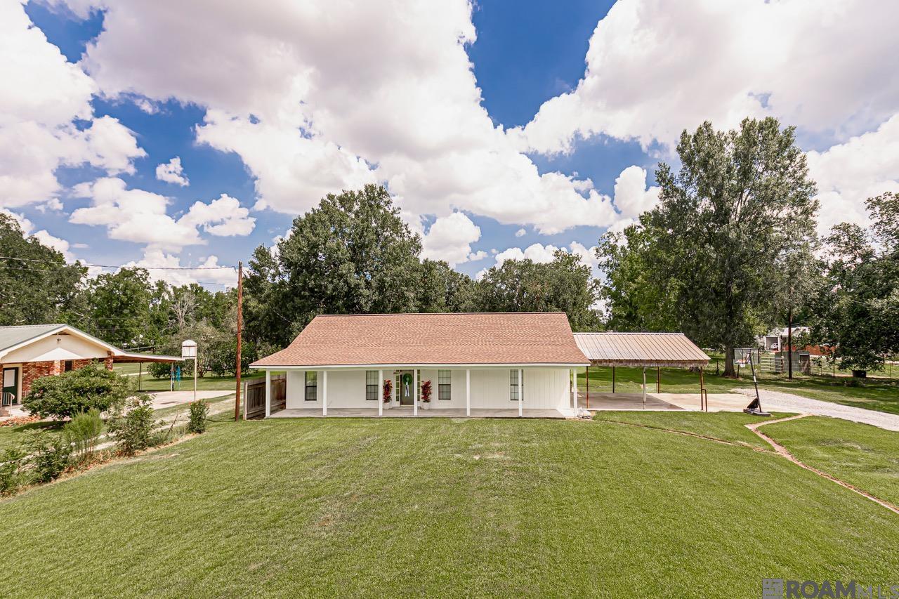 Great opportunity to live in Ascension Parish! Situated on approximately 0.73 acres, this property presents a great opportunity for buyers looking to make a home their own. Property to be sold in its current condition, with no repairs to be made by the seller. Purchased within the past 1.5 years, the home offers a solid foundation with potential for customization and improvement. Subject to third party approval.