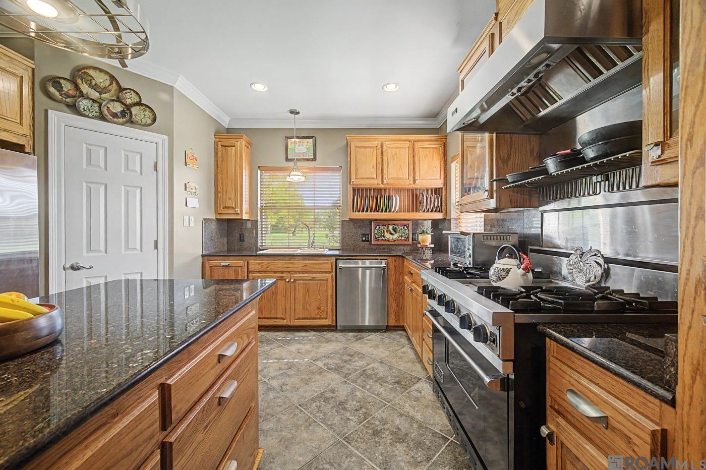 31868 Myers Rd, Denham Springs, LA, 70726