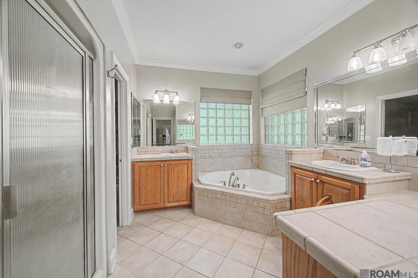 31868 Myers Rd, Denham Springs, LA, 70726