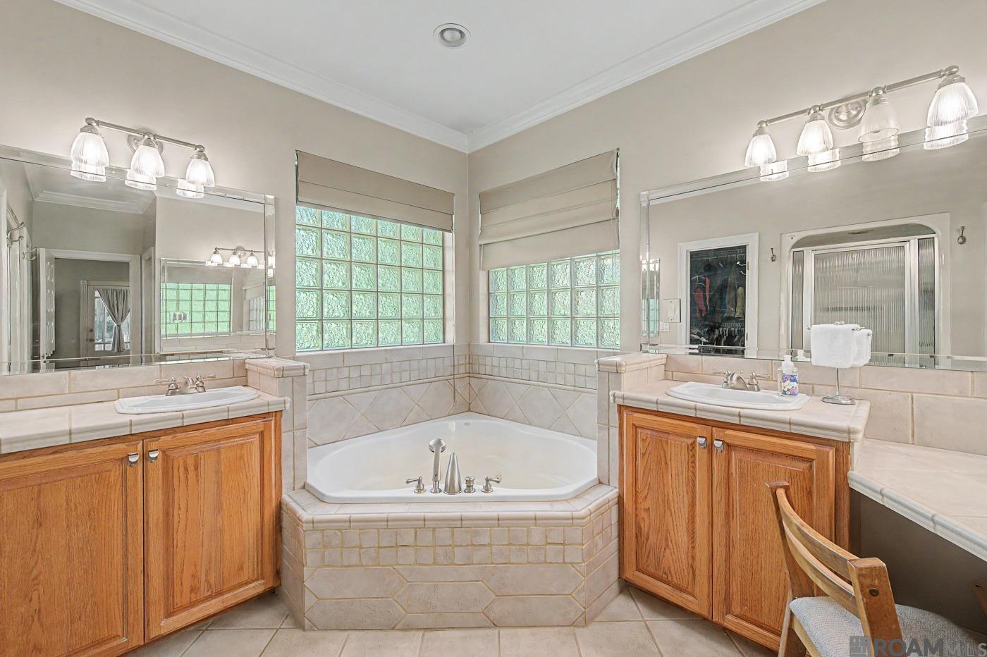 31868 Myers Rd, Denham Springs, LA, 70726