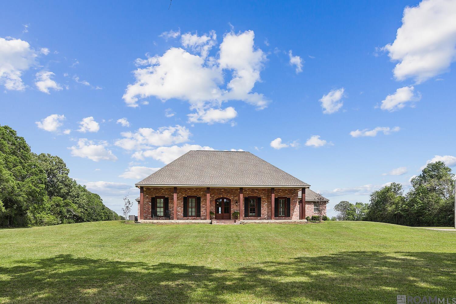 14349 Belle Maison Dr, Gonzales, LA, 70737