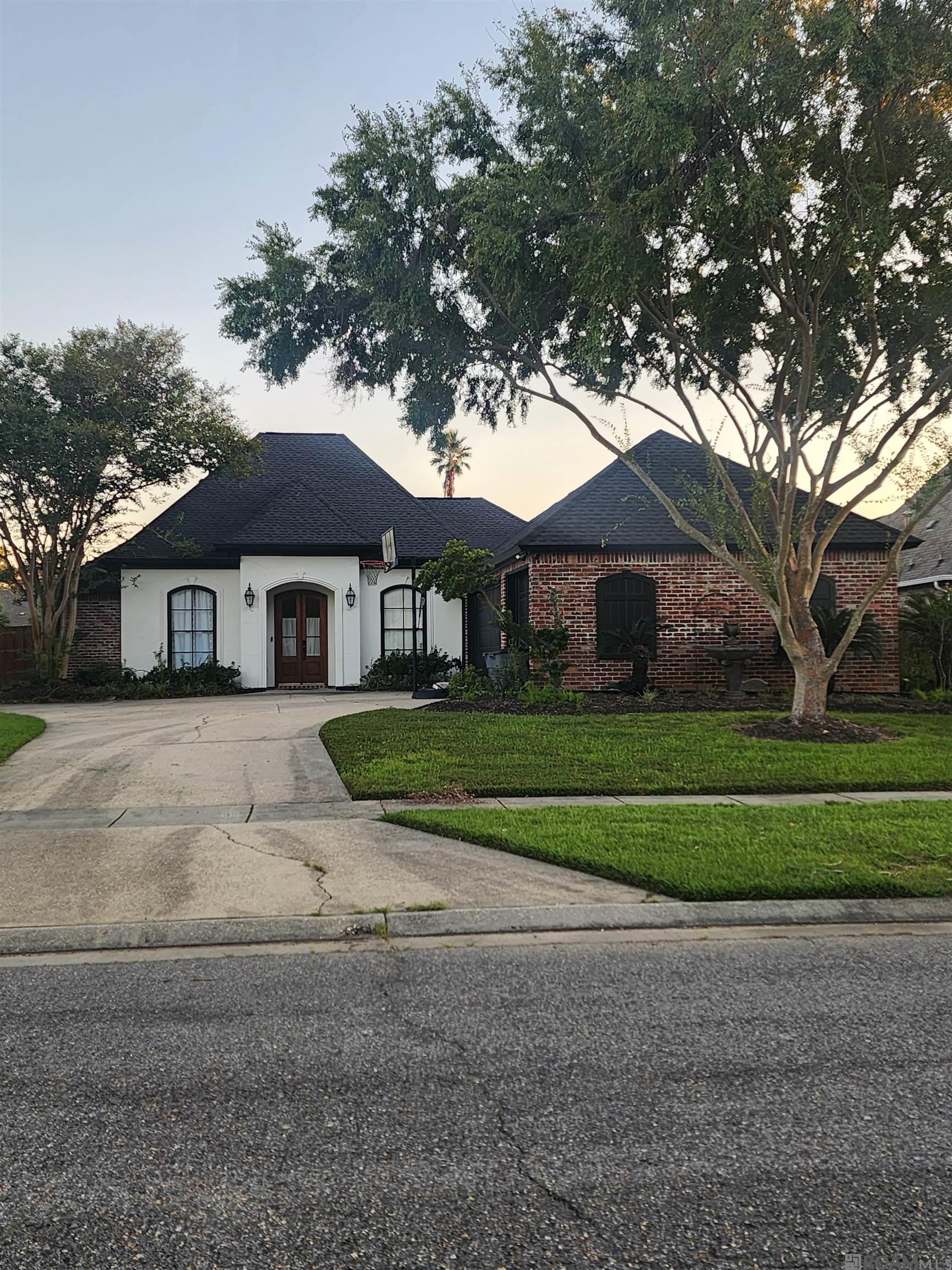 5618 Cottage Lake Dr, Baton Rouge, LA, 70820