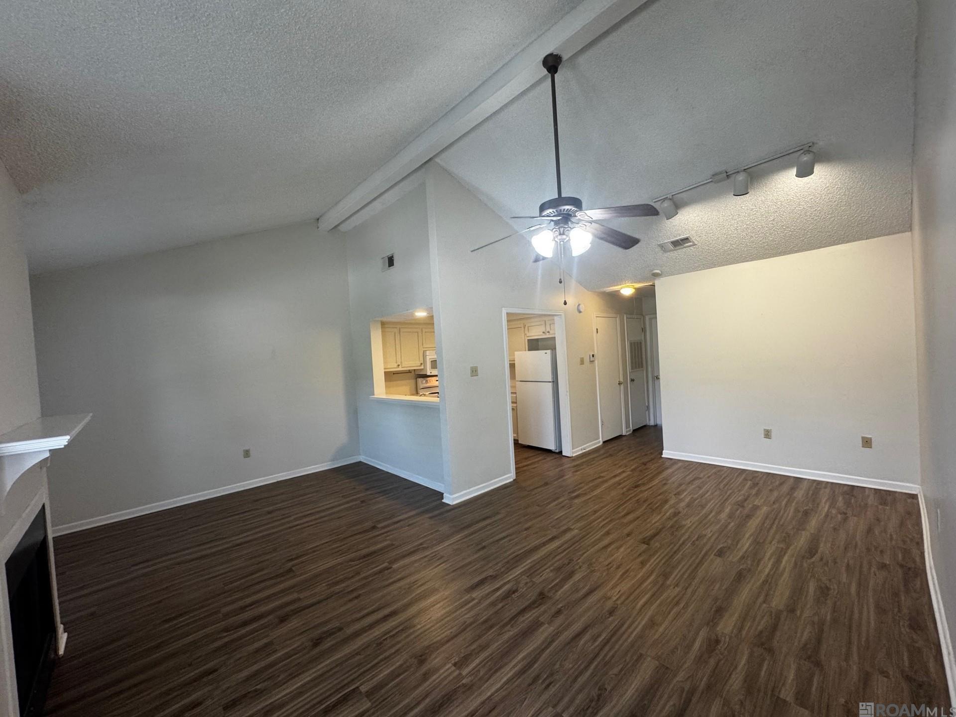 5131 Nicholson Dr UNIT B8, Baton Rouge, LA, 70820