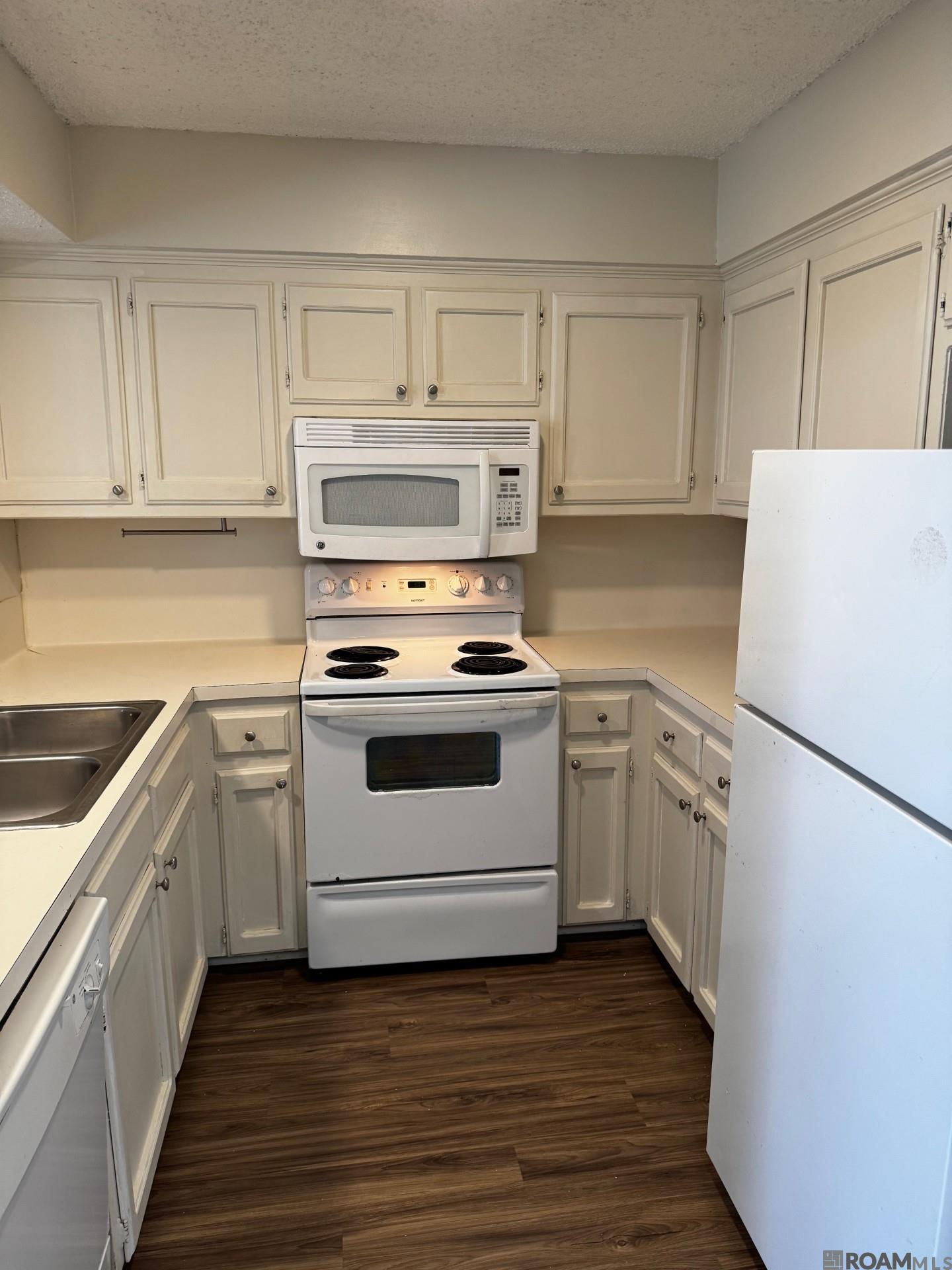 5131 Nicholson Dr UNIT B8, Baton Rouge, LA, 70820