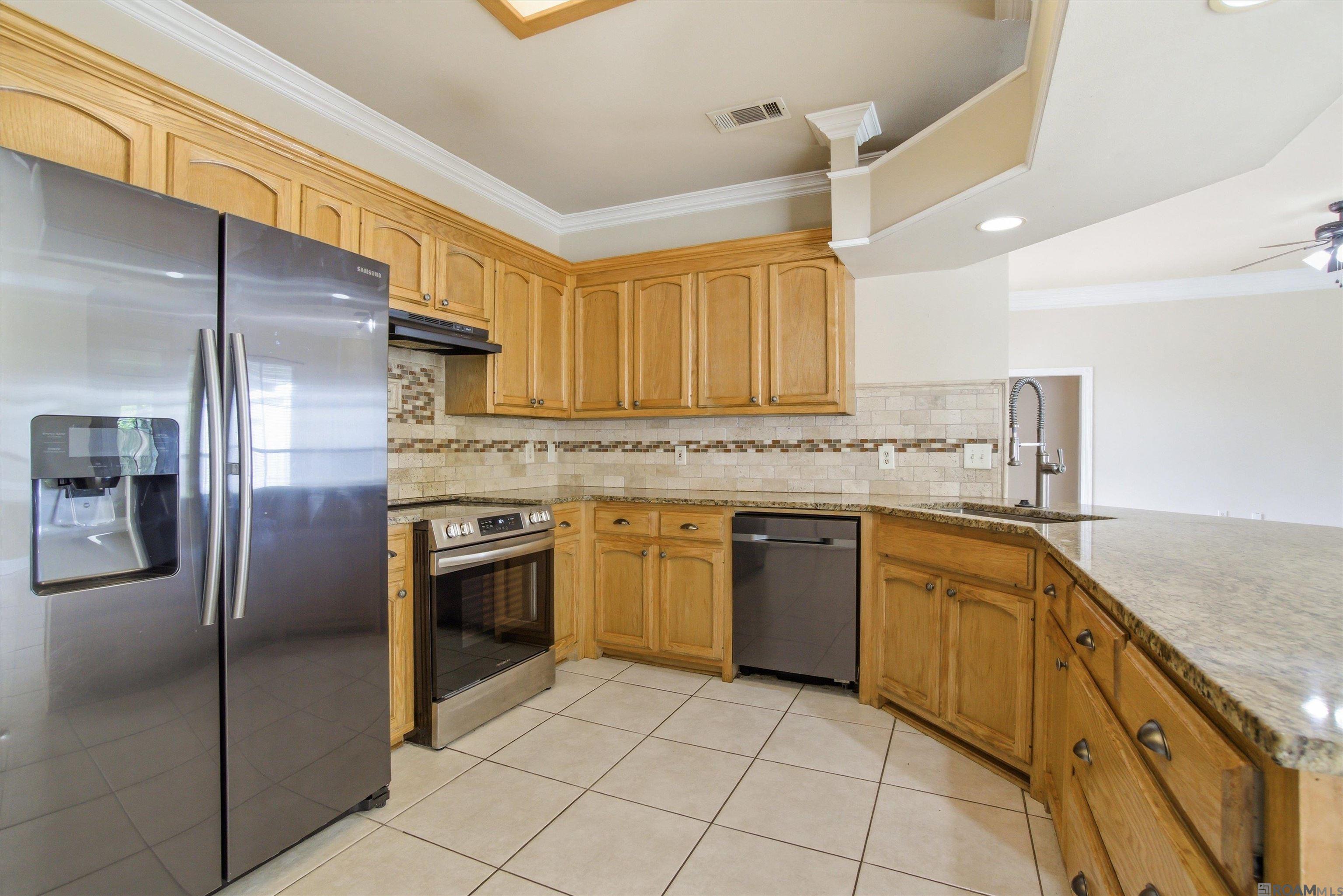 43464 N Great Oak Ct, Prairieville, LA, 70769