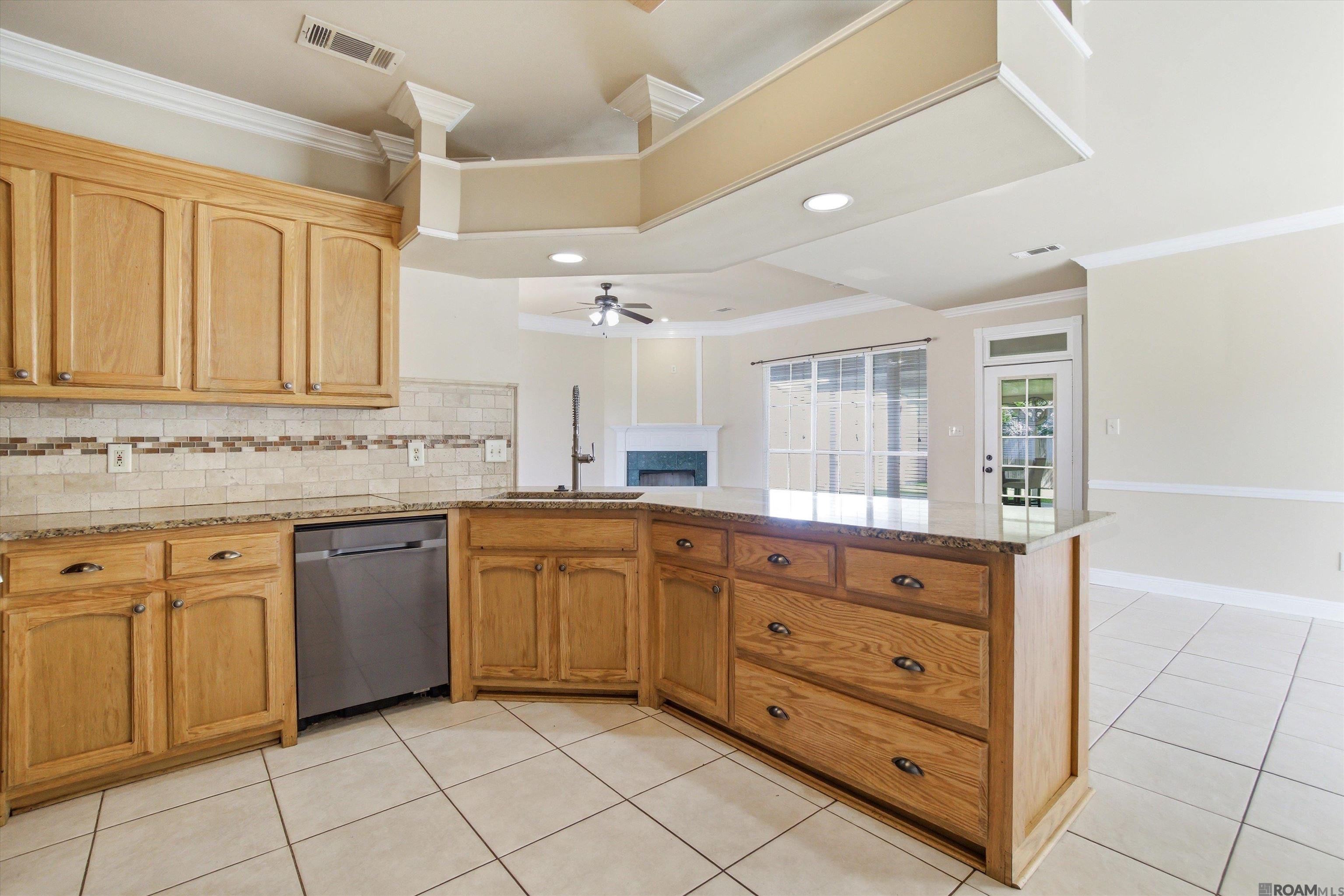 43464 N Great Oak Ct, Prairieville, LA, 70769