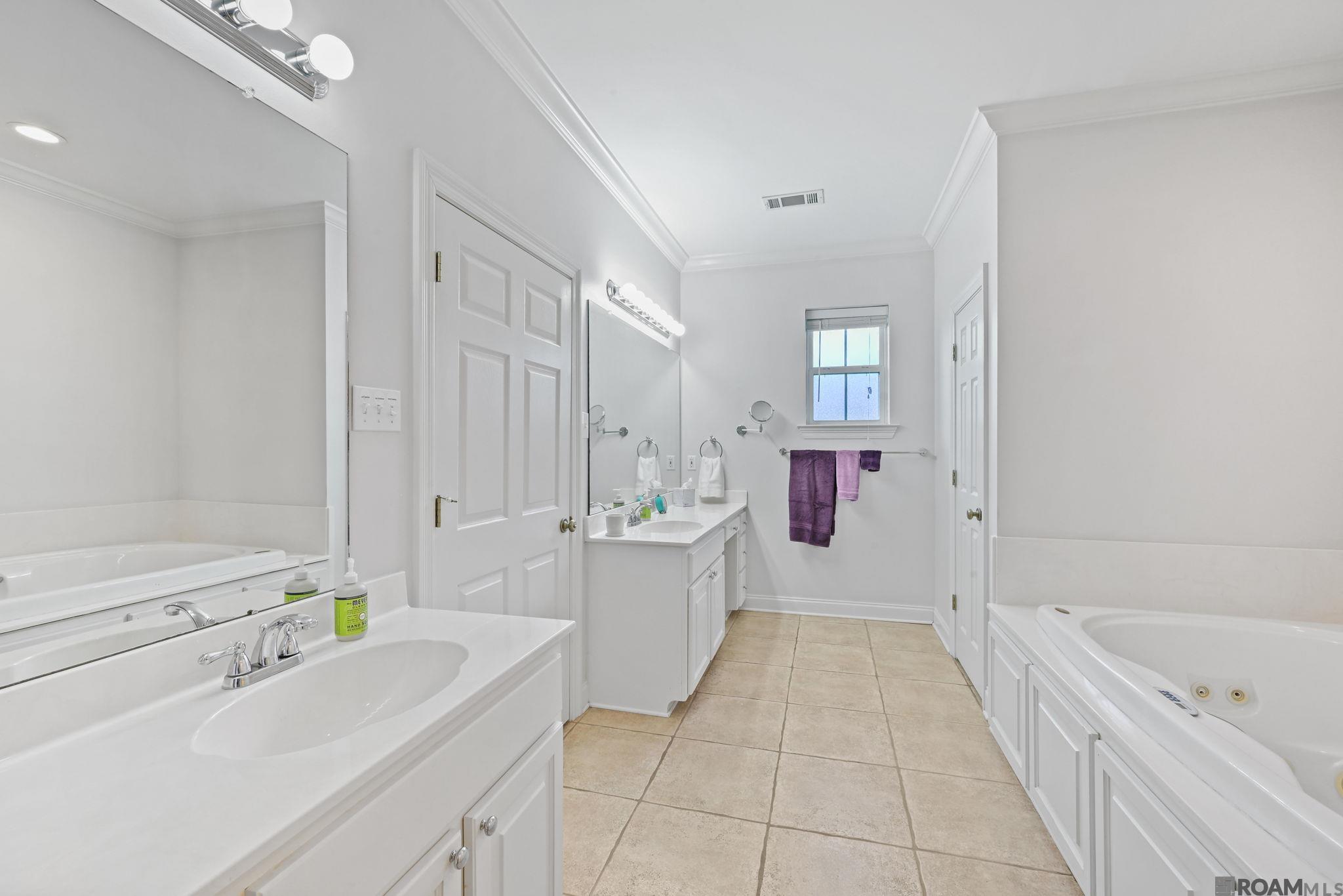 8858 Myrtle Hill Dr, St Francisville, LA, 70775