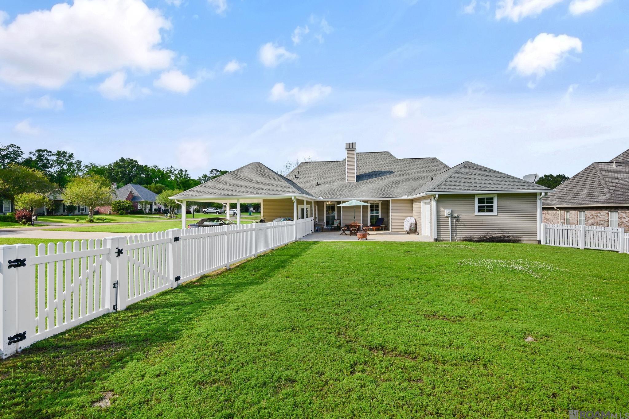 8858 Myrtle Hill Dr, St Francisville, LA, 70775