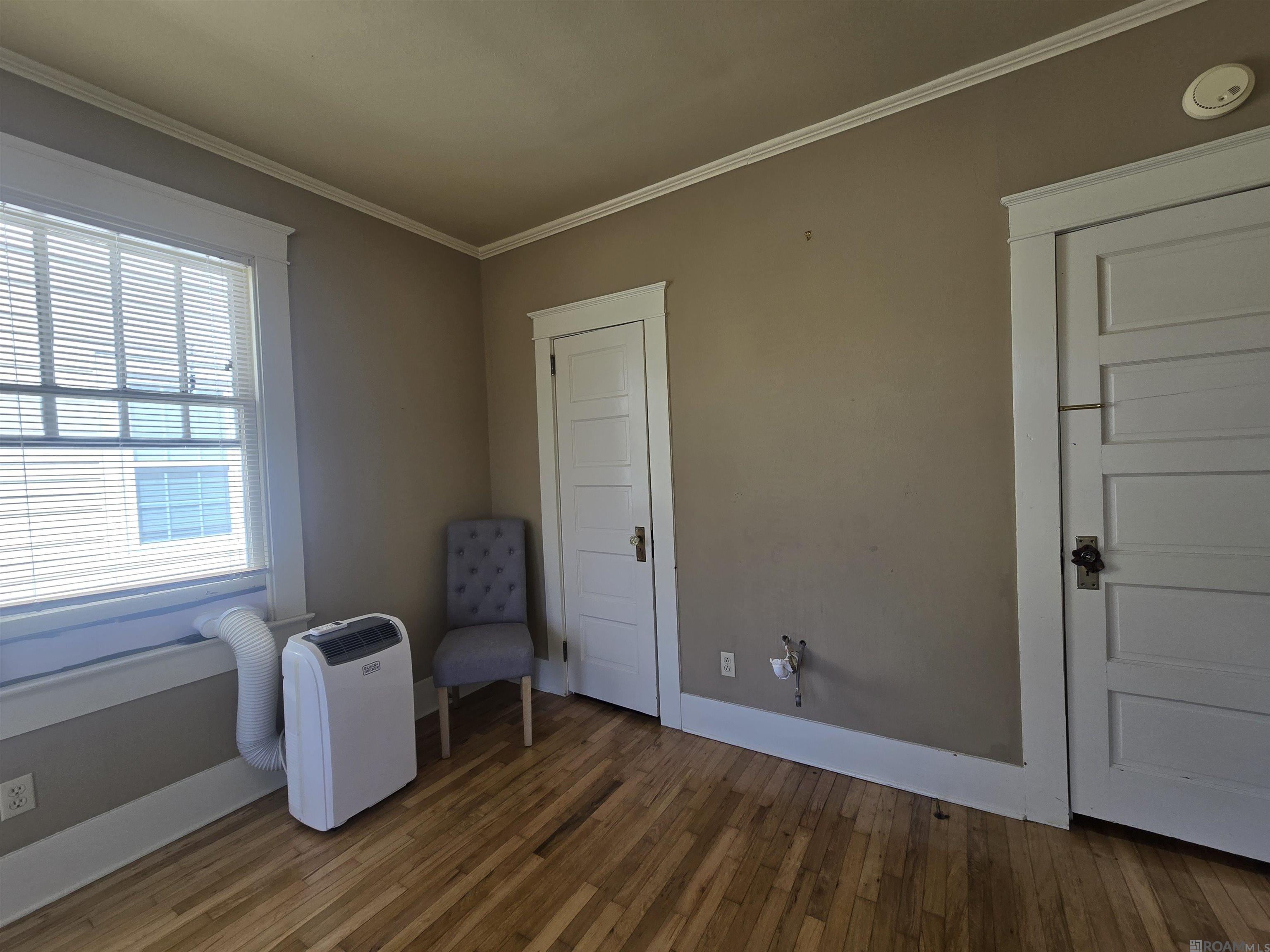 335 S Acadian Thwy, Baton Rouge, LA, 70806