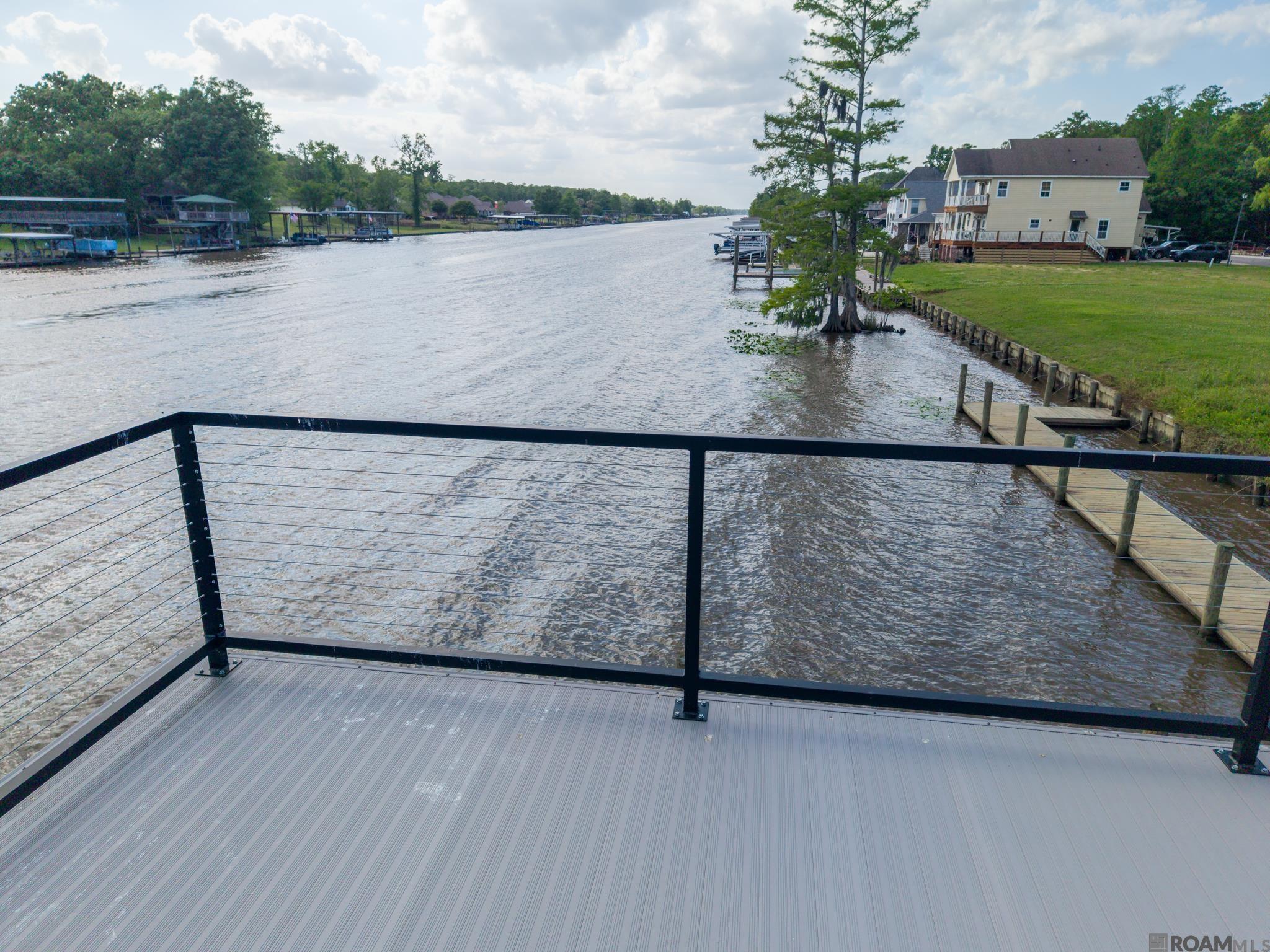 18718 Bayou Pierre Dr, Maurepas, LA, 70449