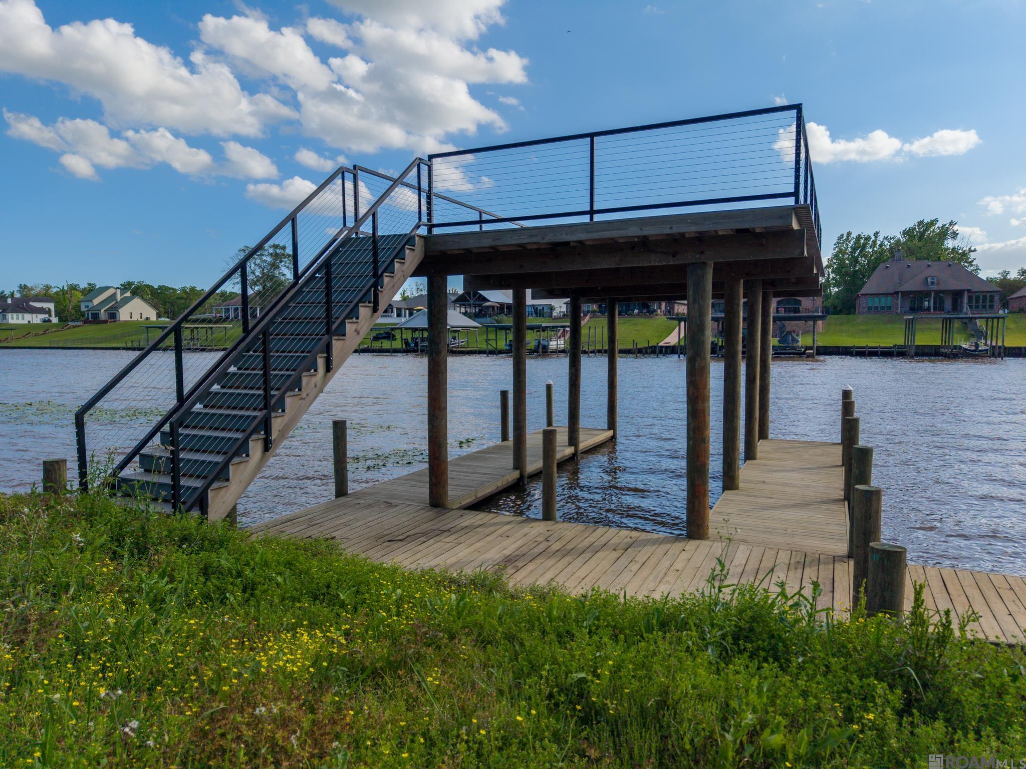 18718 Bayou Pierre Dr, Maurepas, LA, 70449