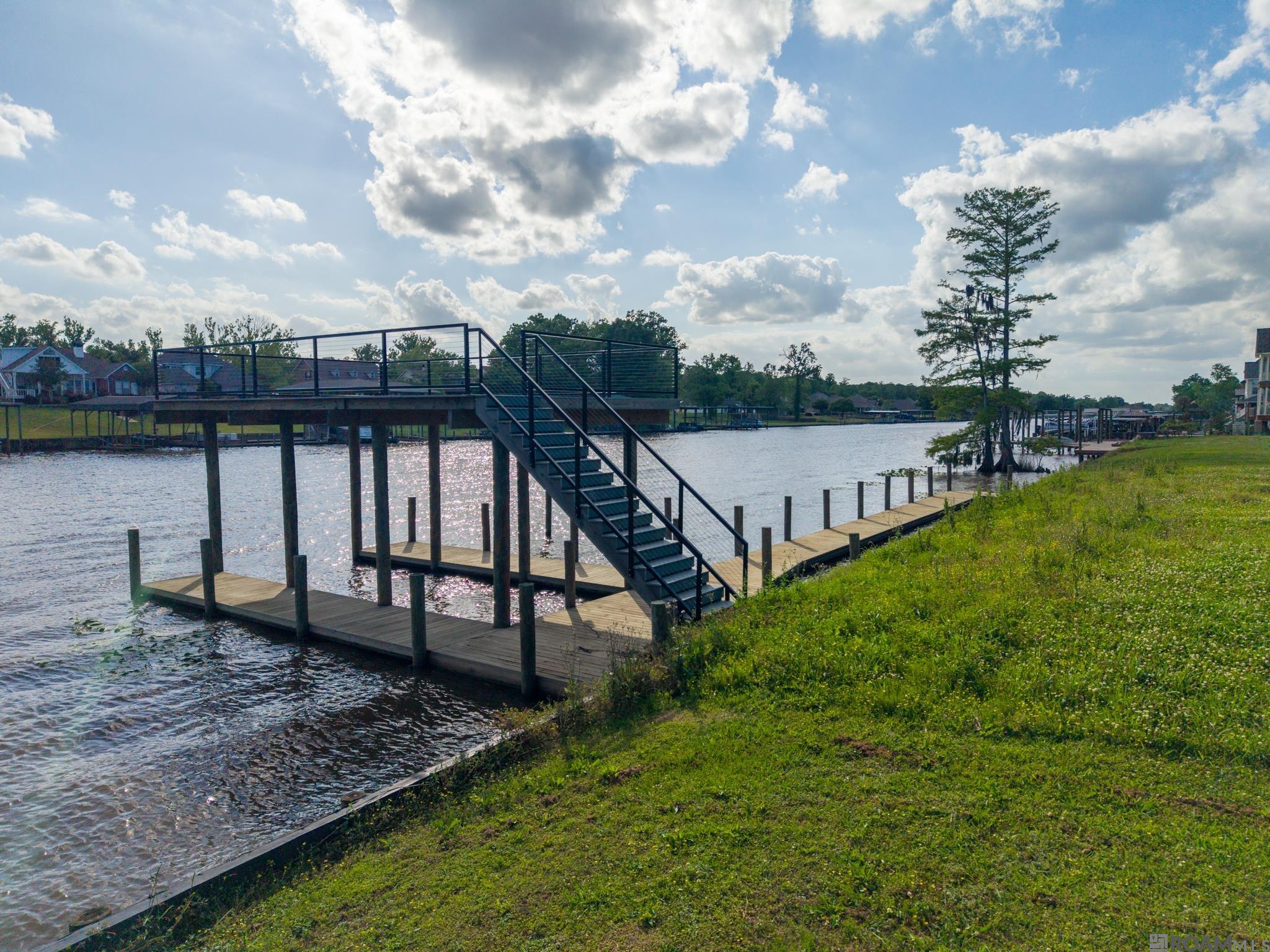 18718 Bayou Pierre Dr, Maurepas, LA, 70449