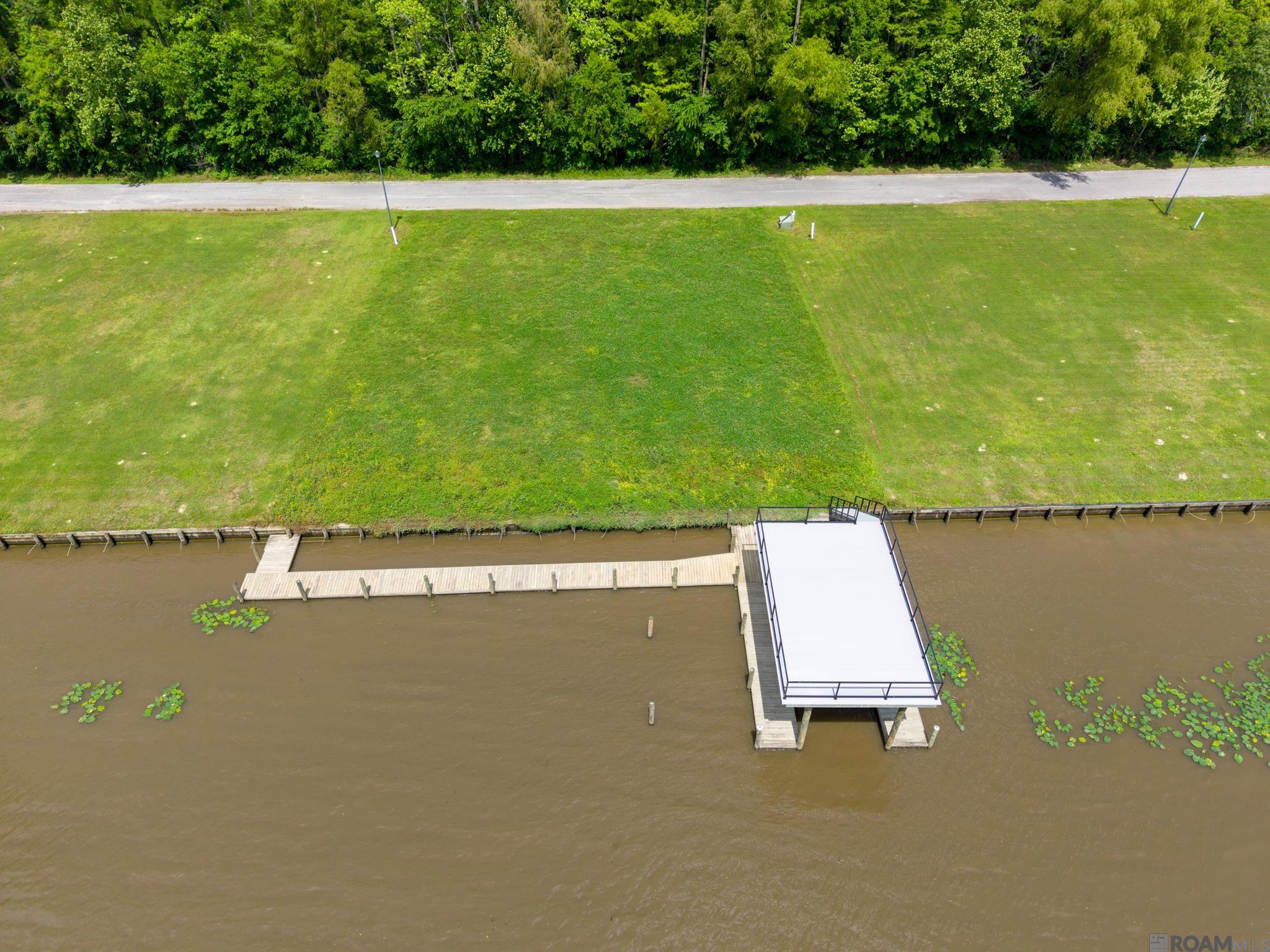 18718 Bayou Pierre Dr, Maurepas, LA, 70449