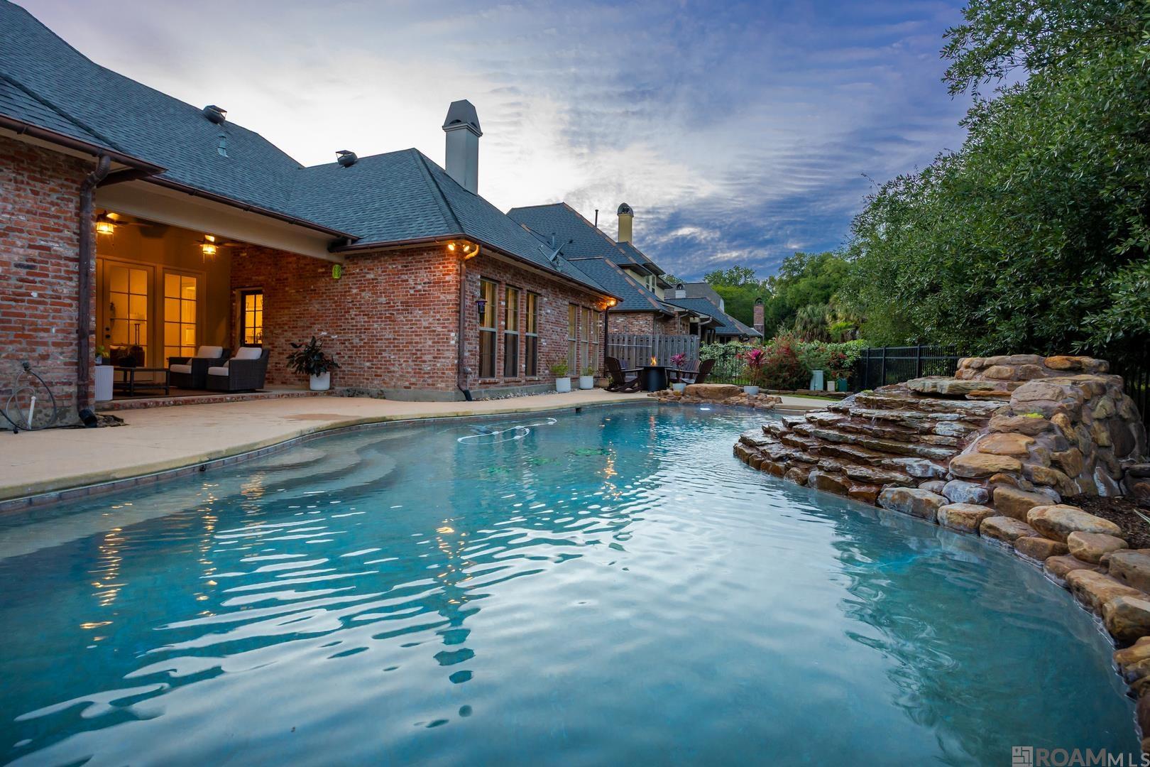 19437 Point O' Woods Ct, Baton Rouge, LA, 70809