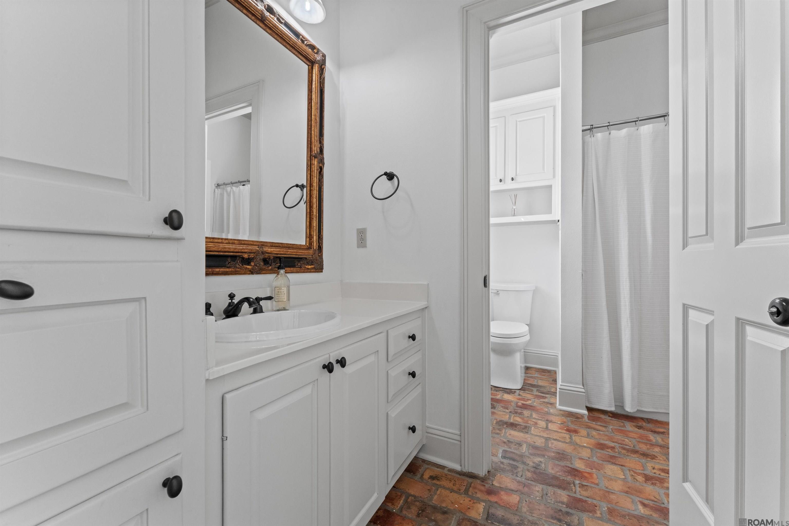 19437 Point O' Woods Ct, Baton Rouge, LA, 70809