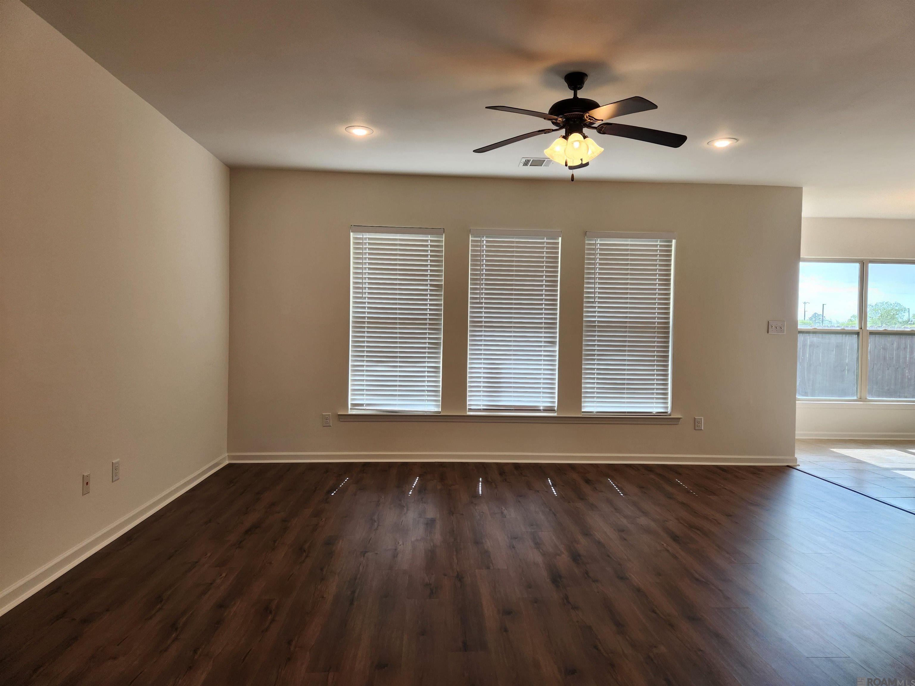 1932 Meadow Oak Dr, St Gabriel, LA, 70776