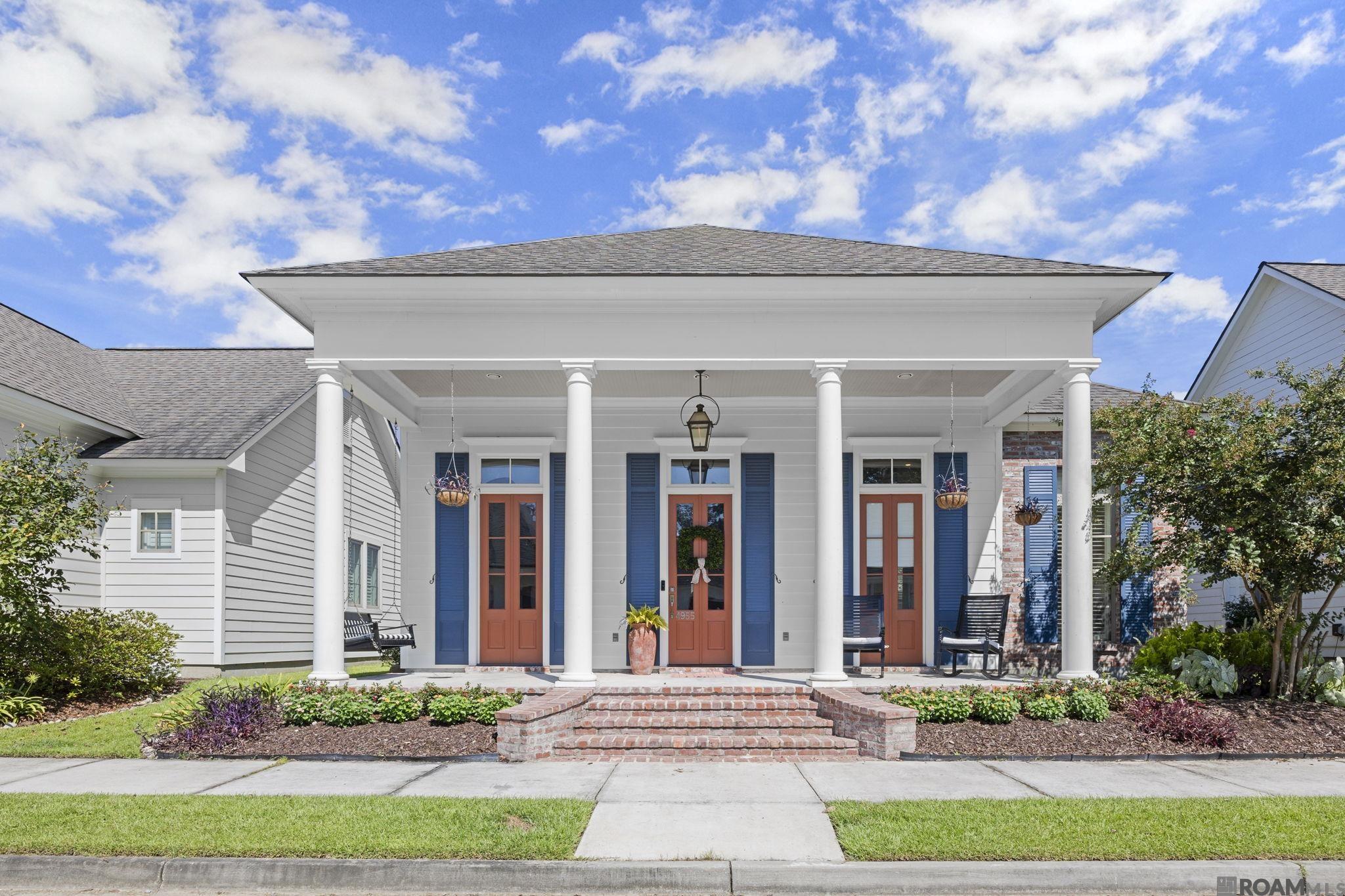 907 Colonial Dr, Port Allen, LA, 70767