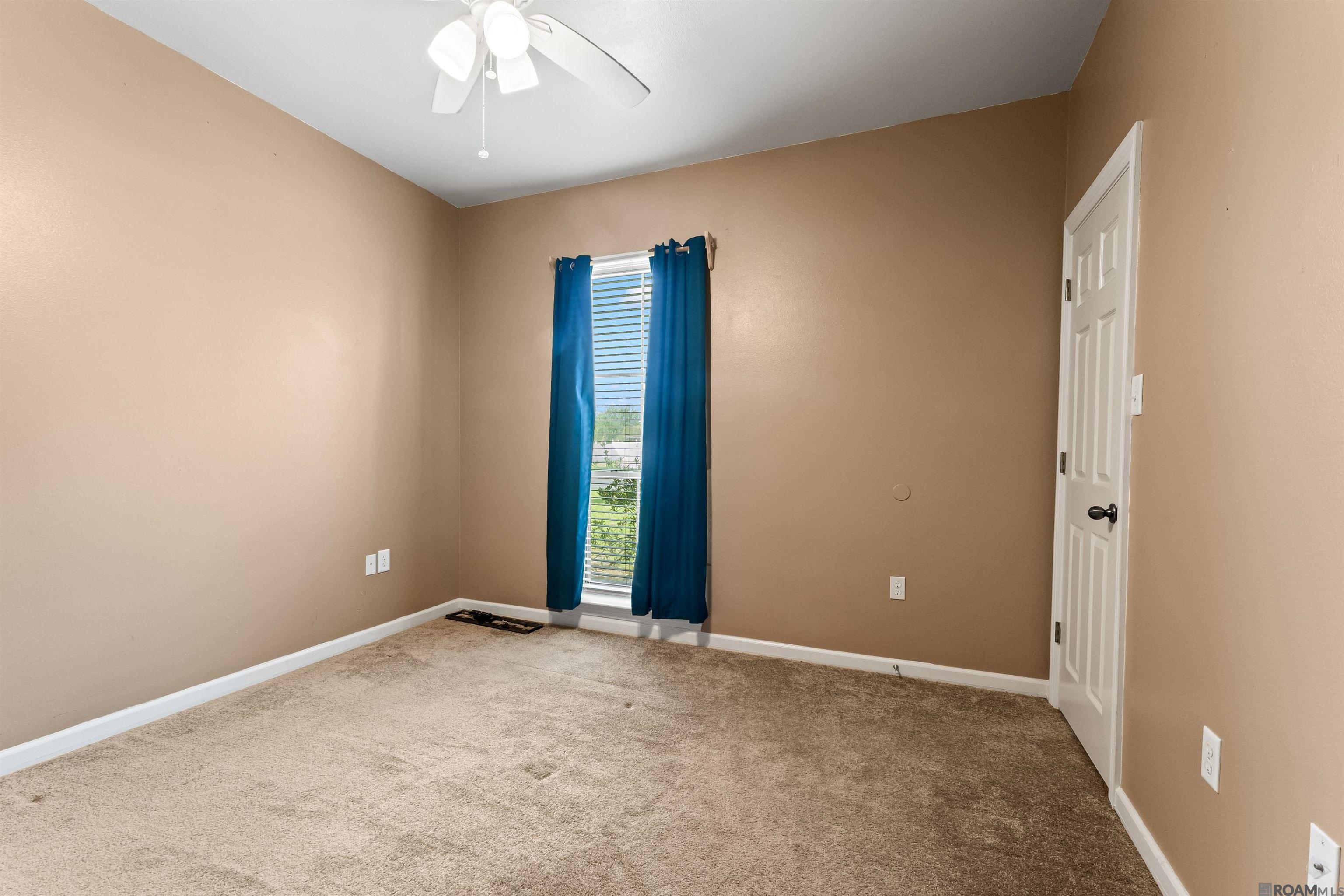 10064 Garden Oaks Ave, Denham Springs, LA, 70706