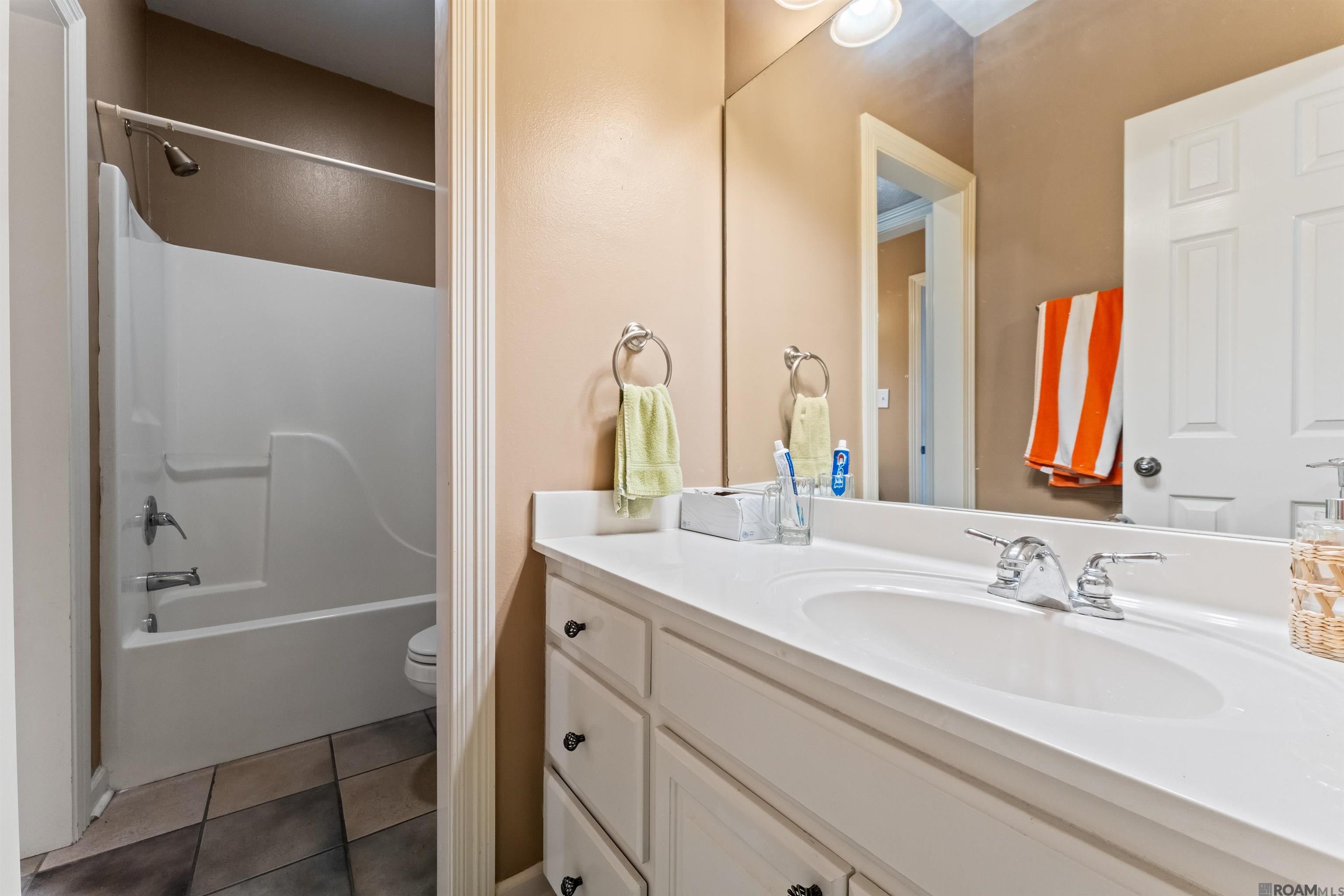 10064 Garden Oaks Ave, Denham Springs, LA, 70706