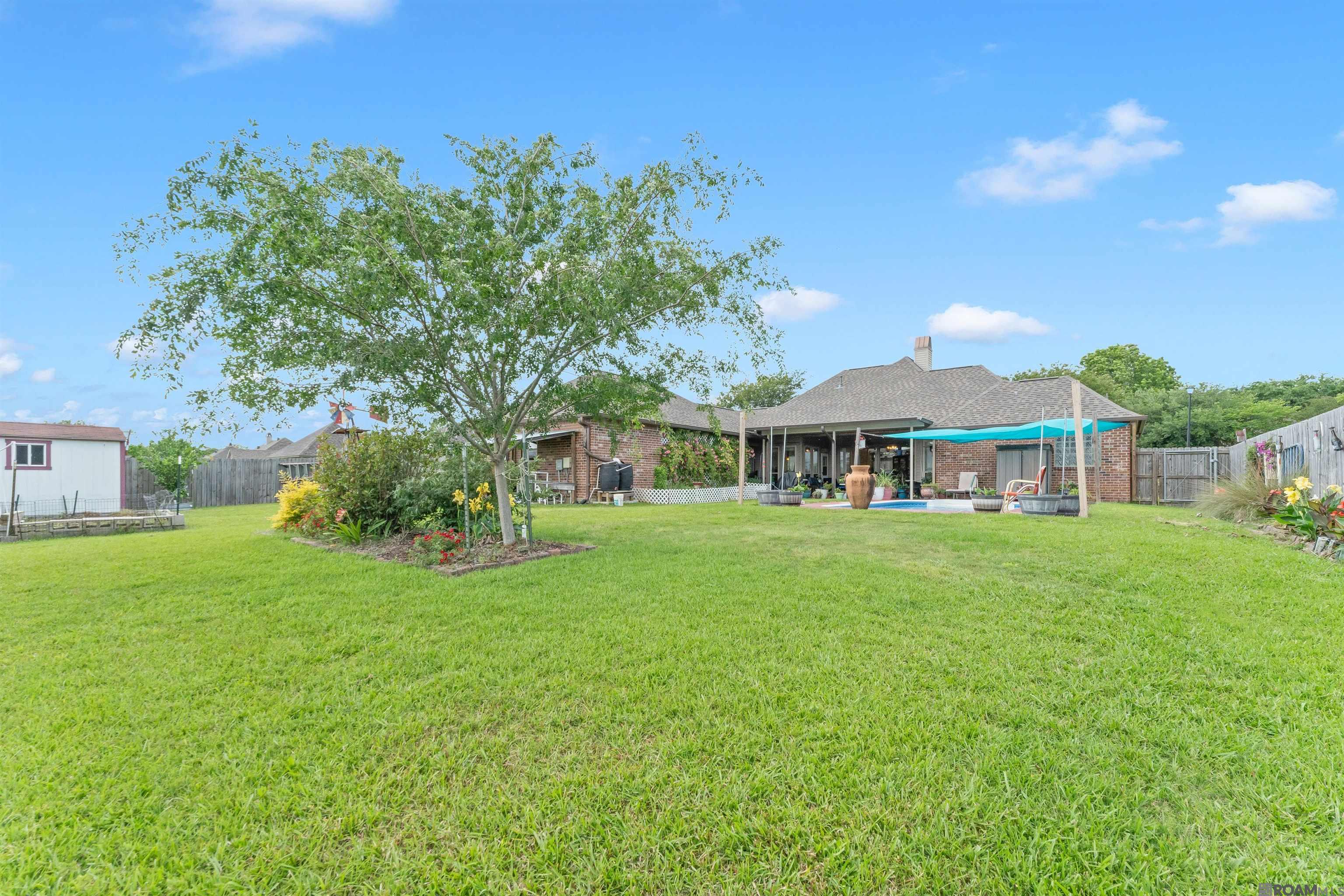 10064 Garden Oaks Ave, Denham Springs, LA, 70706